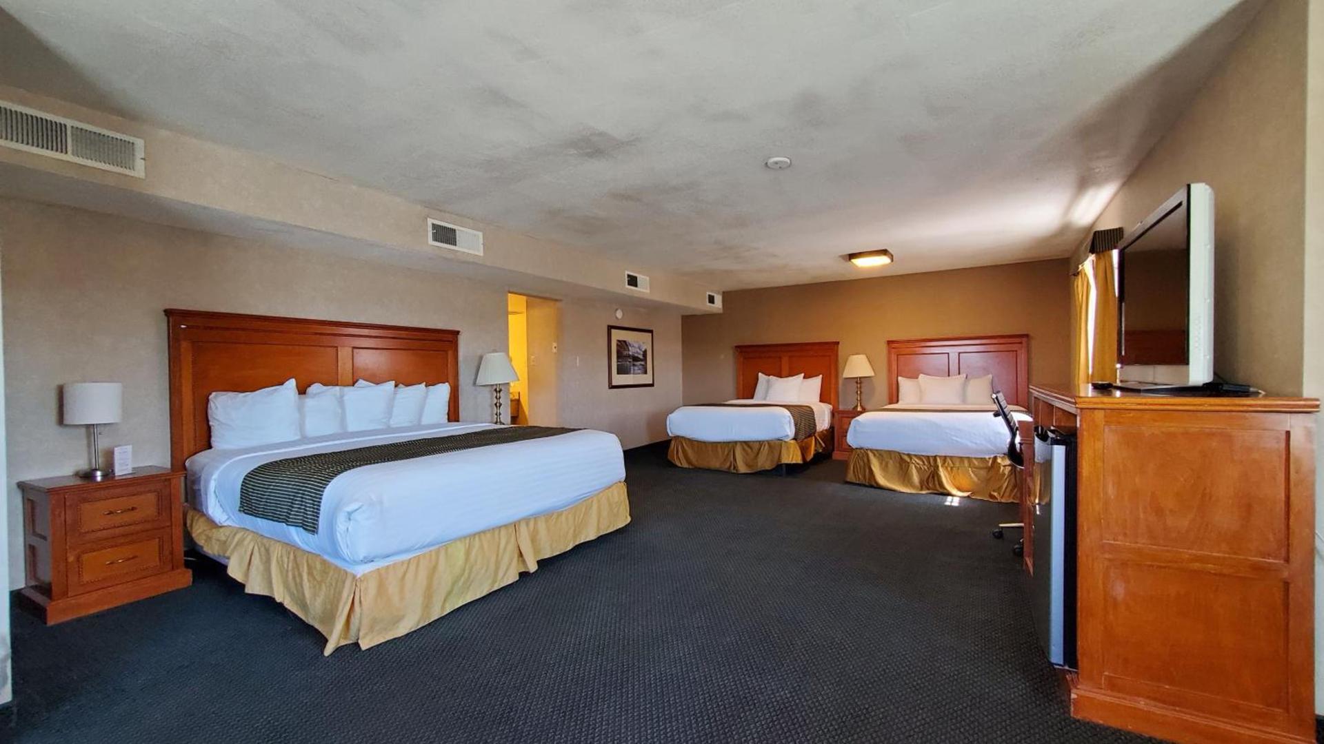 Ramada by Wyndham Flagstaff East photo 47