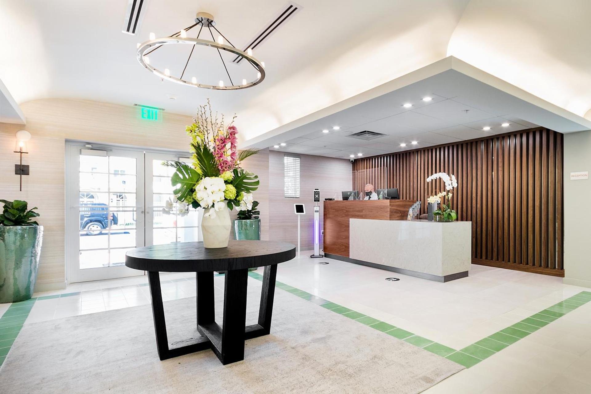 Iberostar Waves Miami Beach photo 11