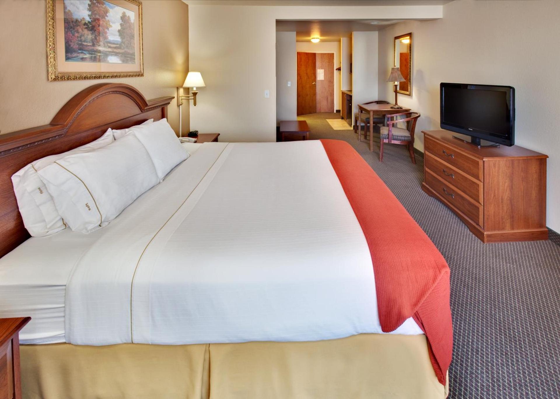 Garner Hotel Brookings by IHG photo 12