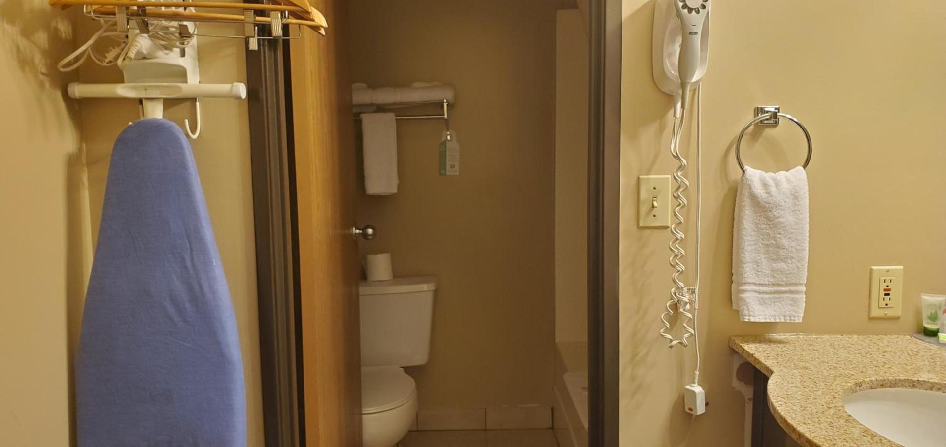 VICTORIAN INN photo 32