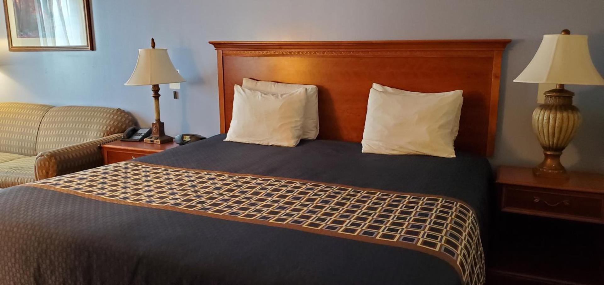 VICTORIAN INN photo 5