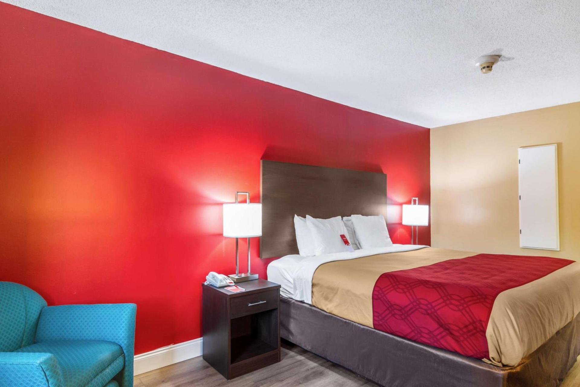 SureStay Hotel by Best Western Brunswick photo 9