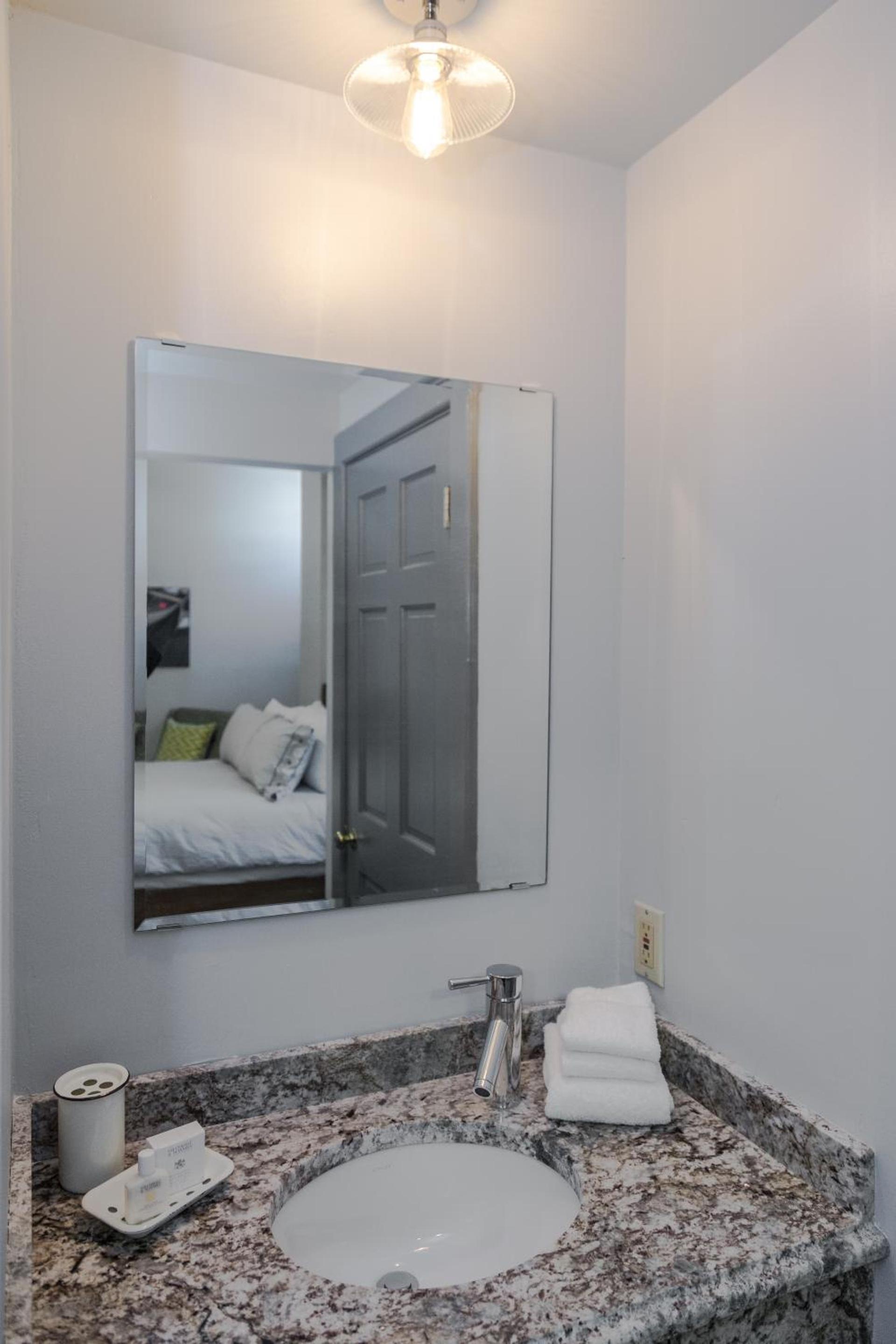 The Hotel Portsmouth - Downtown photo 21