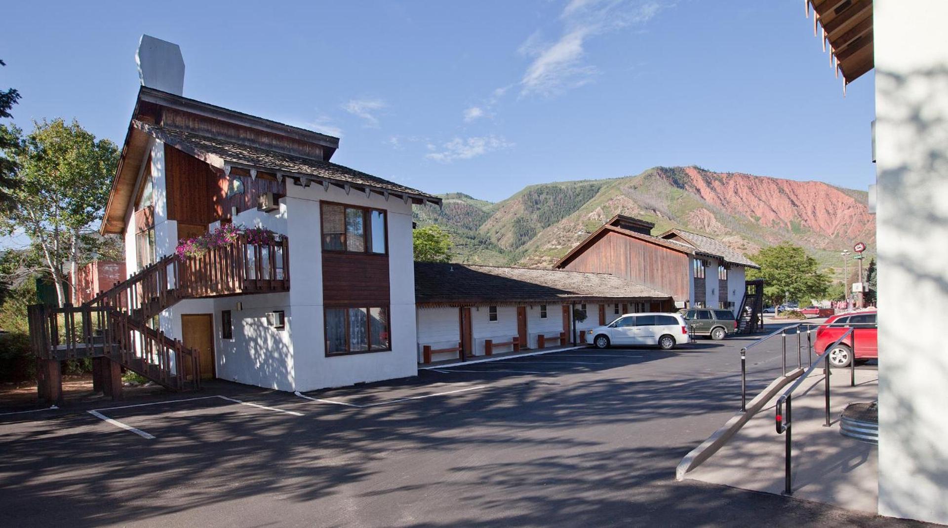 Starlight Lodge photo 13