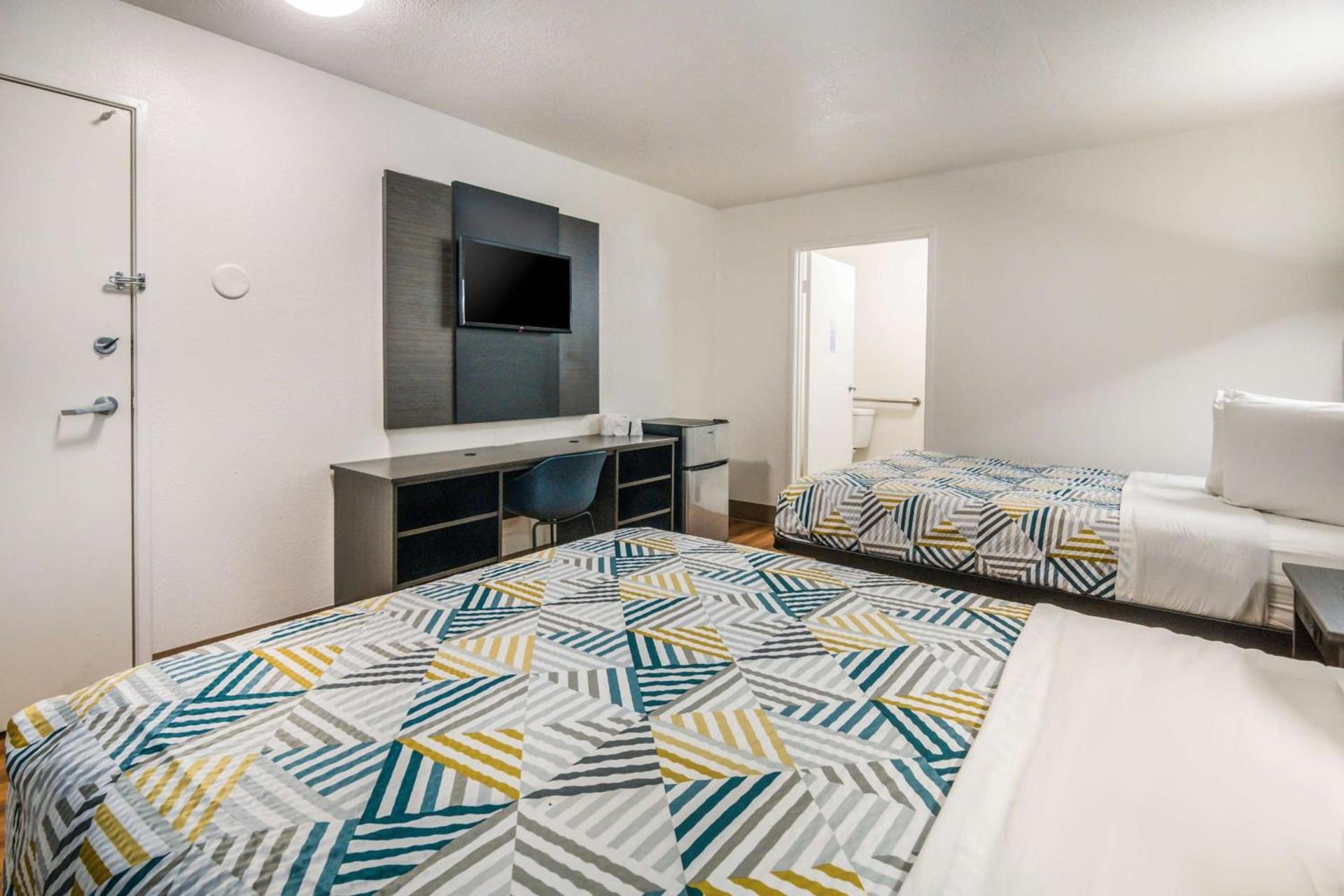 Motel 6-Irving, TX - Dallas photo 6