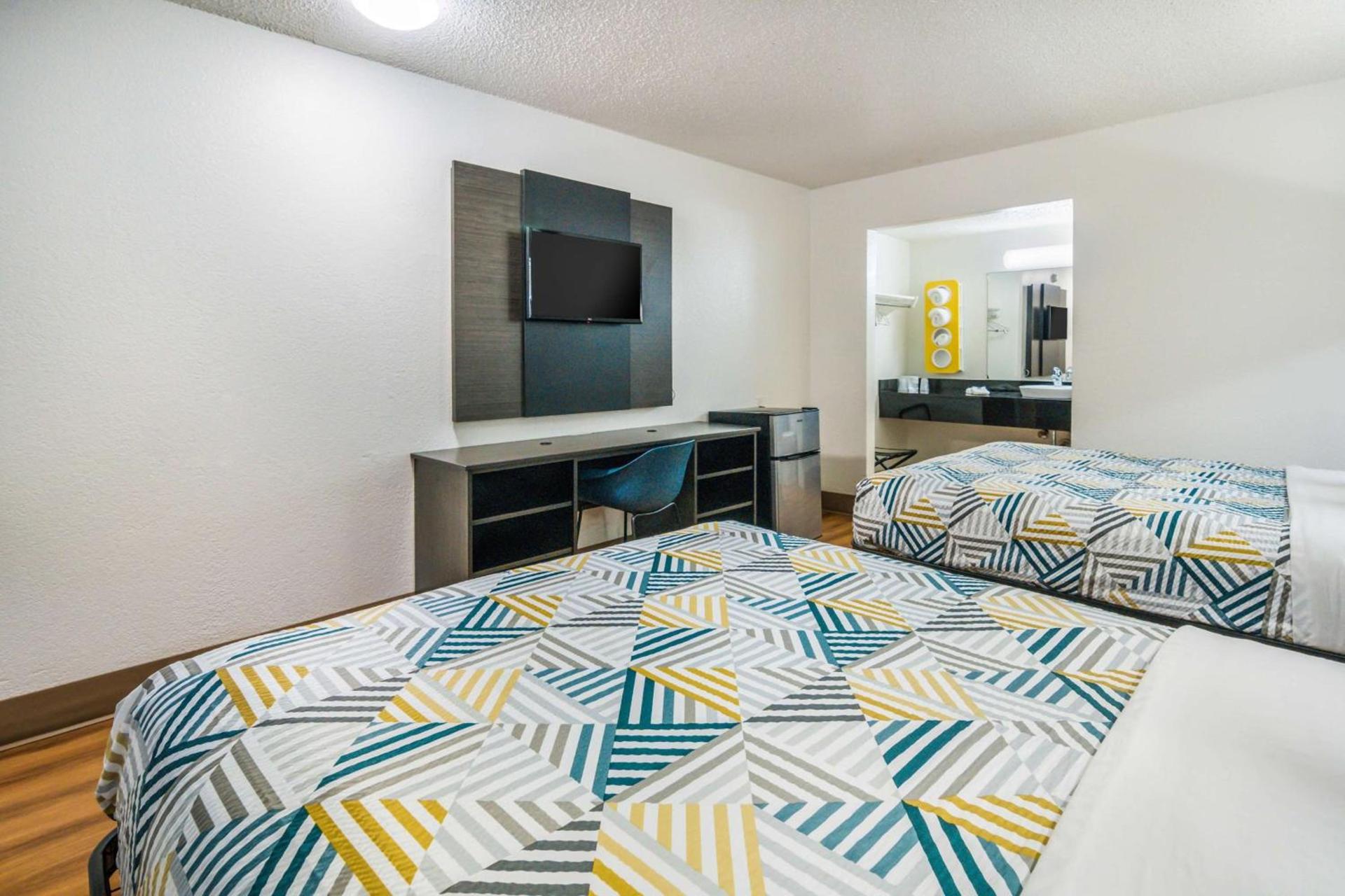 Motel 6-Irving, TX - Dallas photo 11