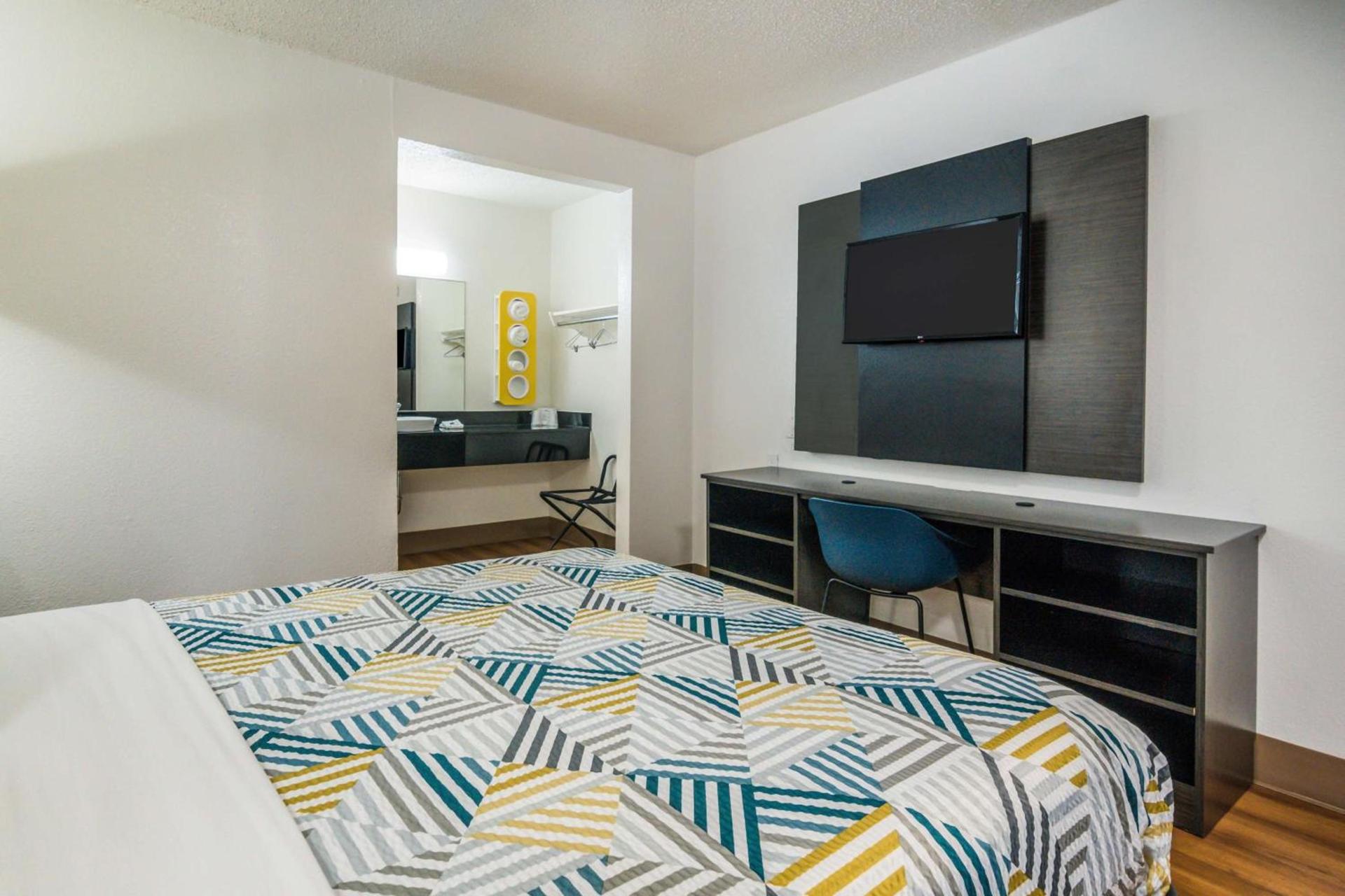 Motel 6-Irving, TX - Dallas photo 13