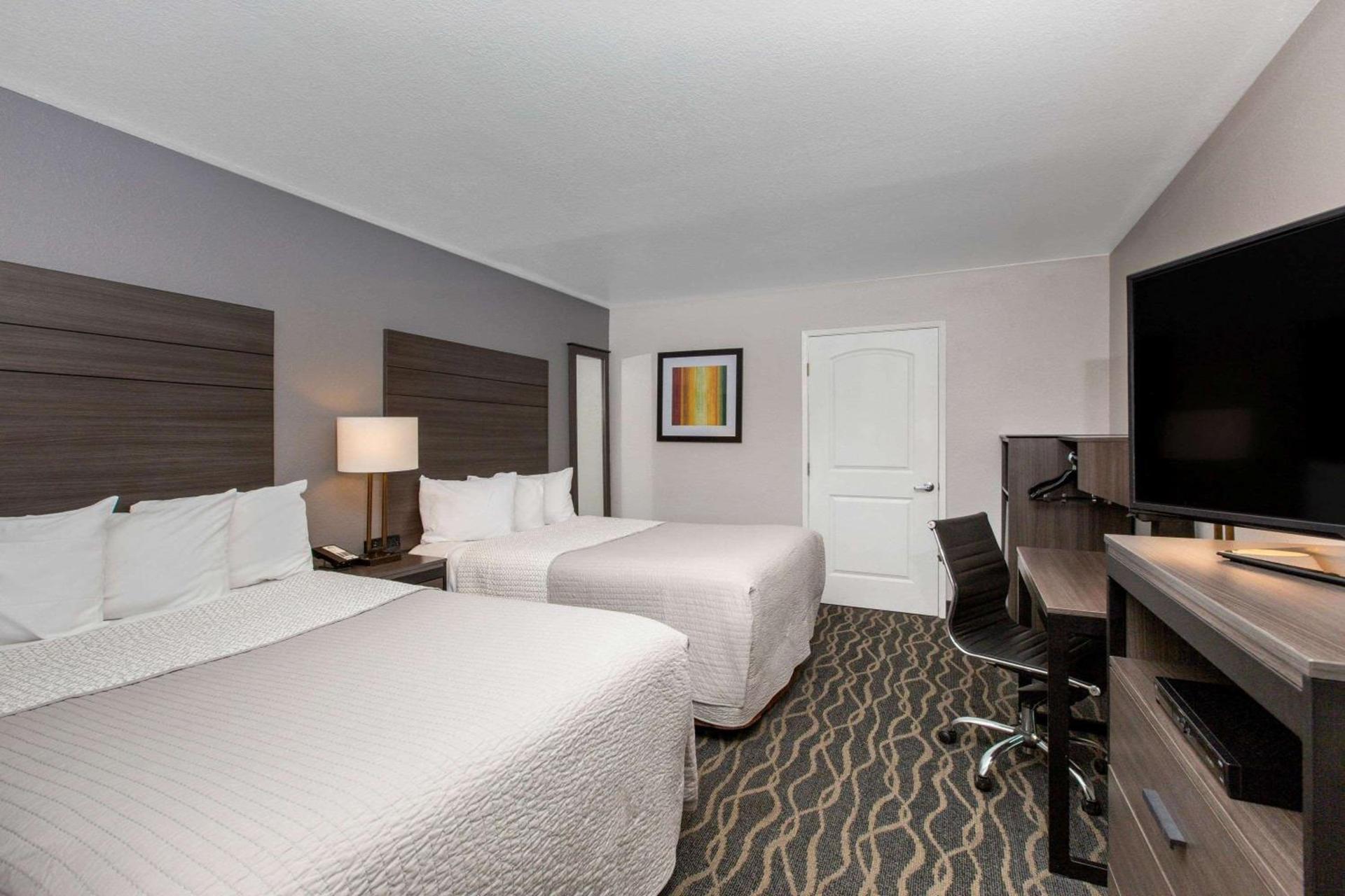 Days Inn by Wyndham Ukiah photo 4