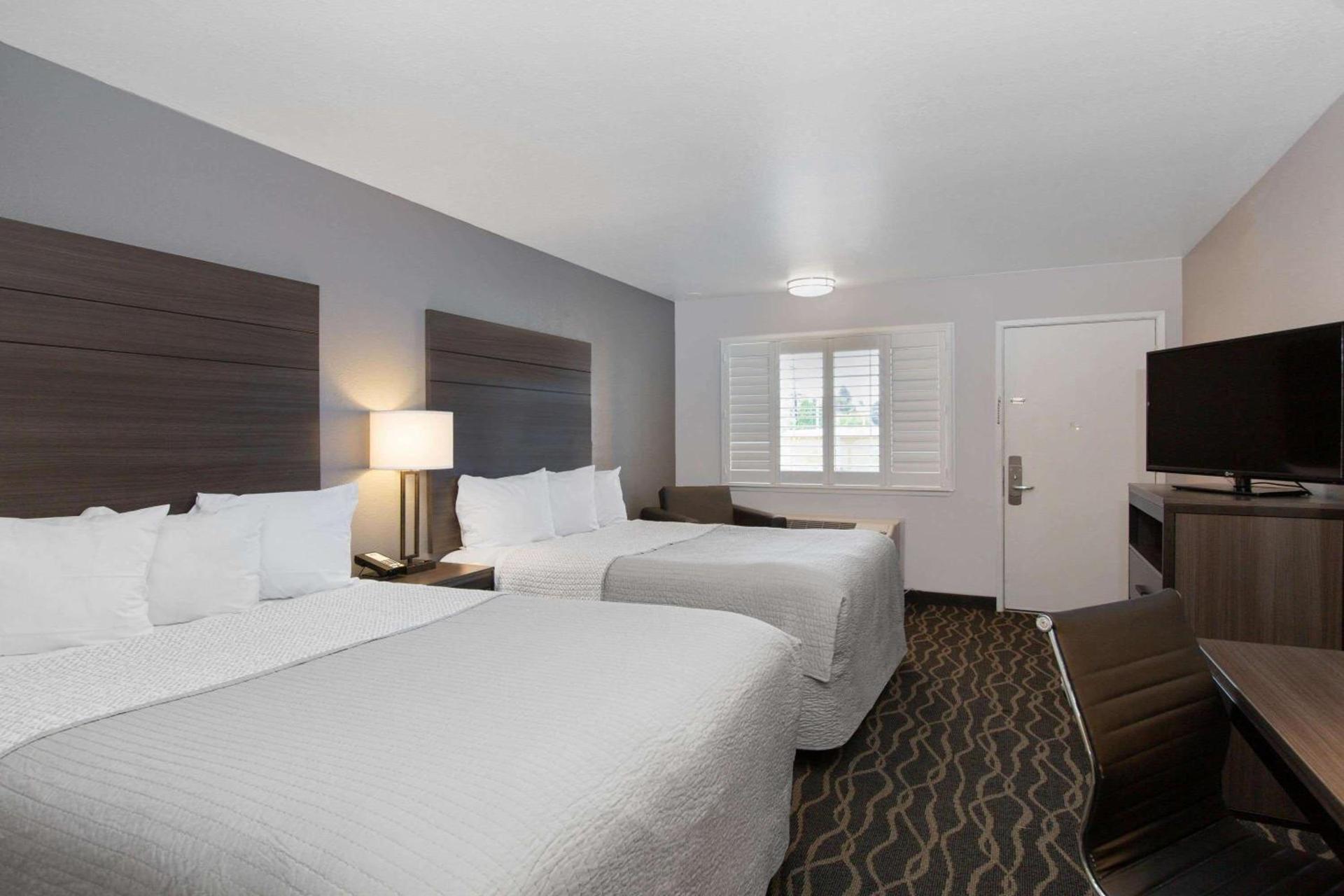 Days Inn by Wyndham Ukiah photo 6