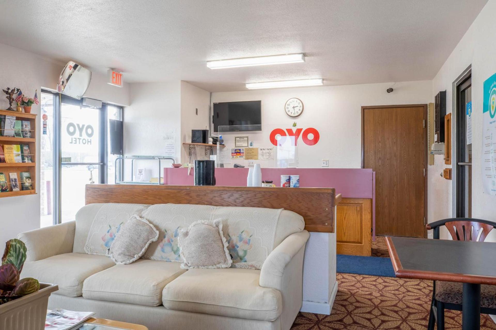 OYO Hotel Chesaning Route 52 & Hwy 57 photo 11
