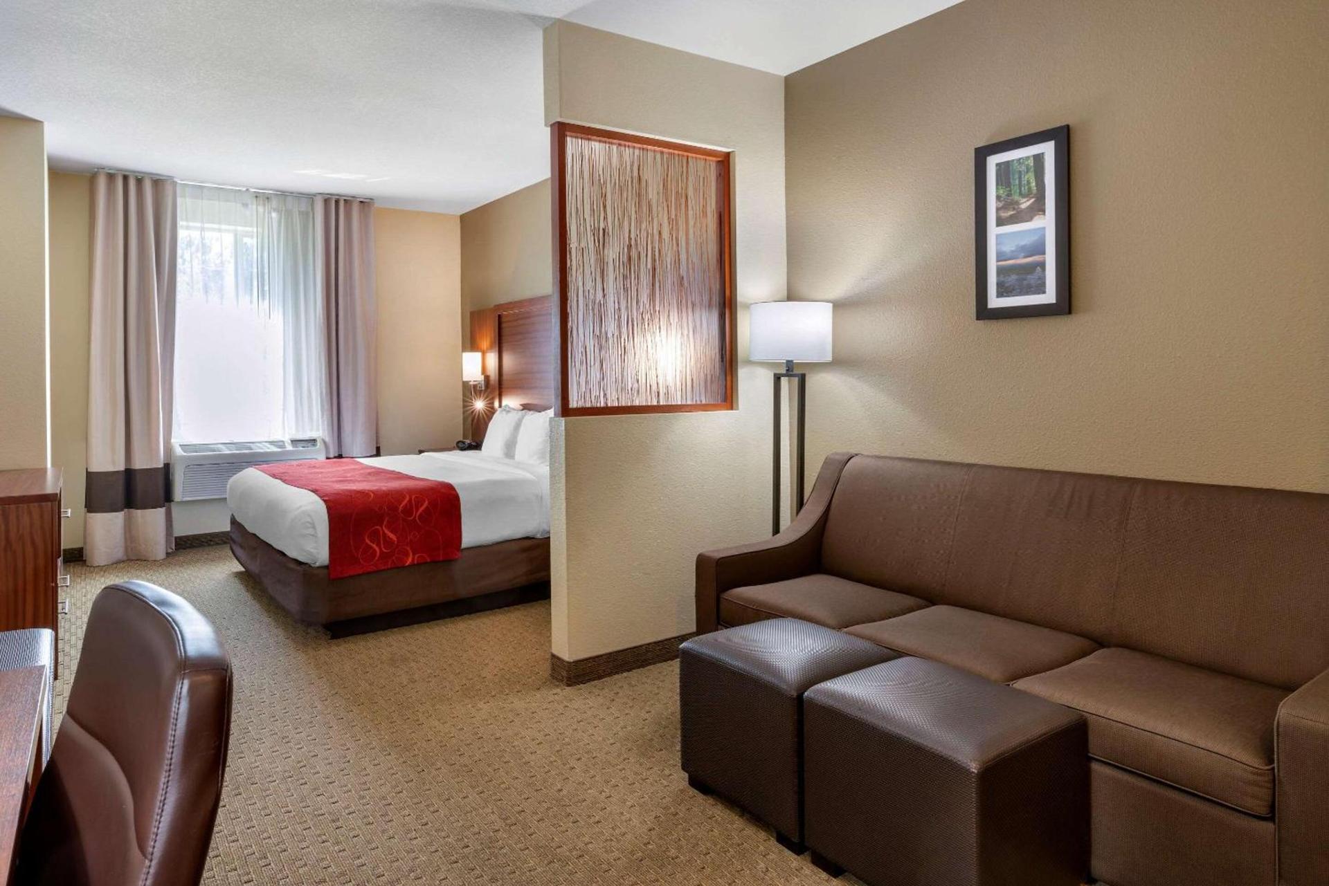 Comfort Suites Eugene University photo 14
