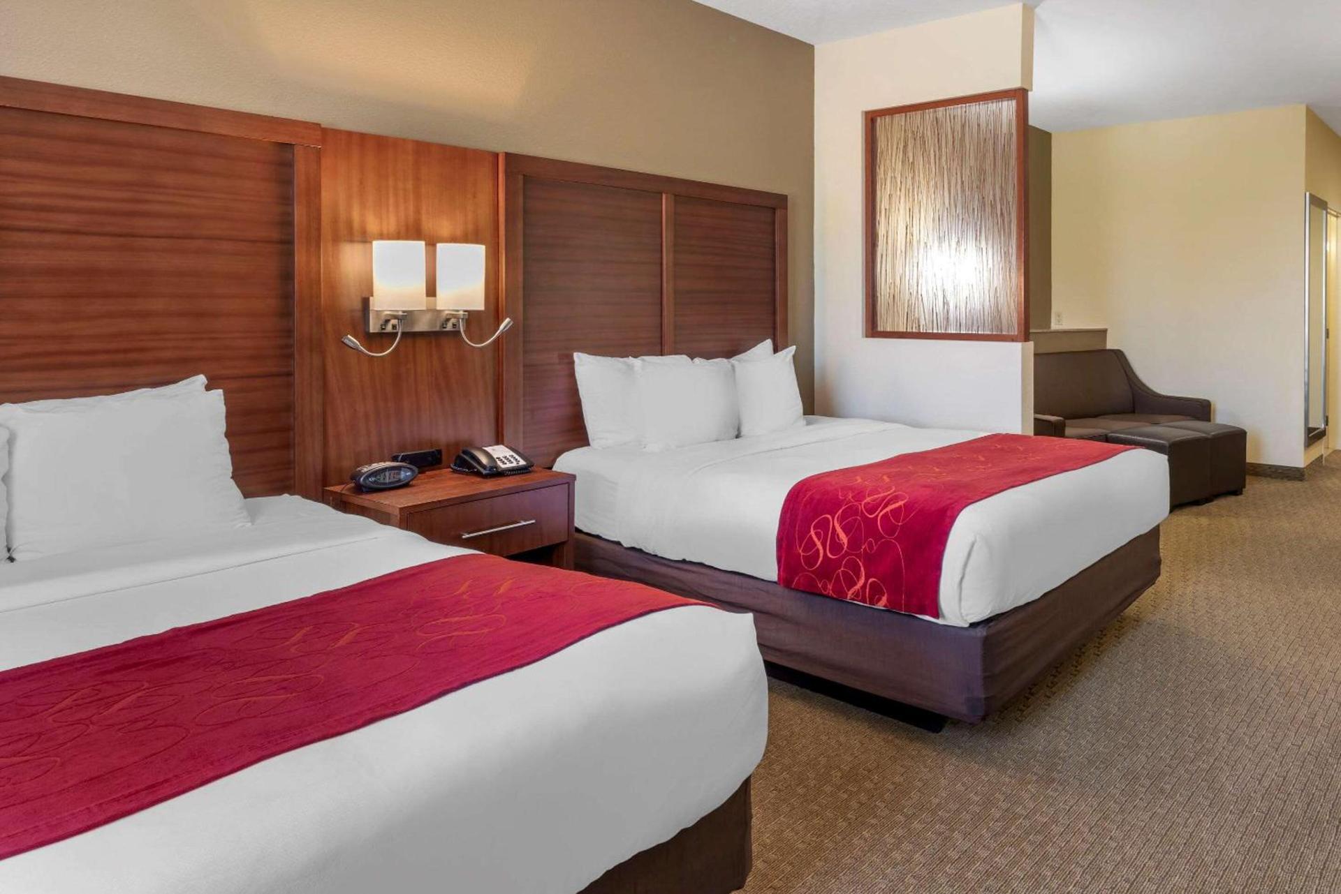 Comfort Suites Eugene University photo 21