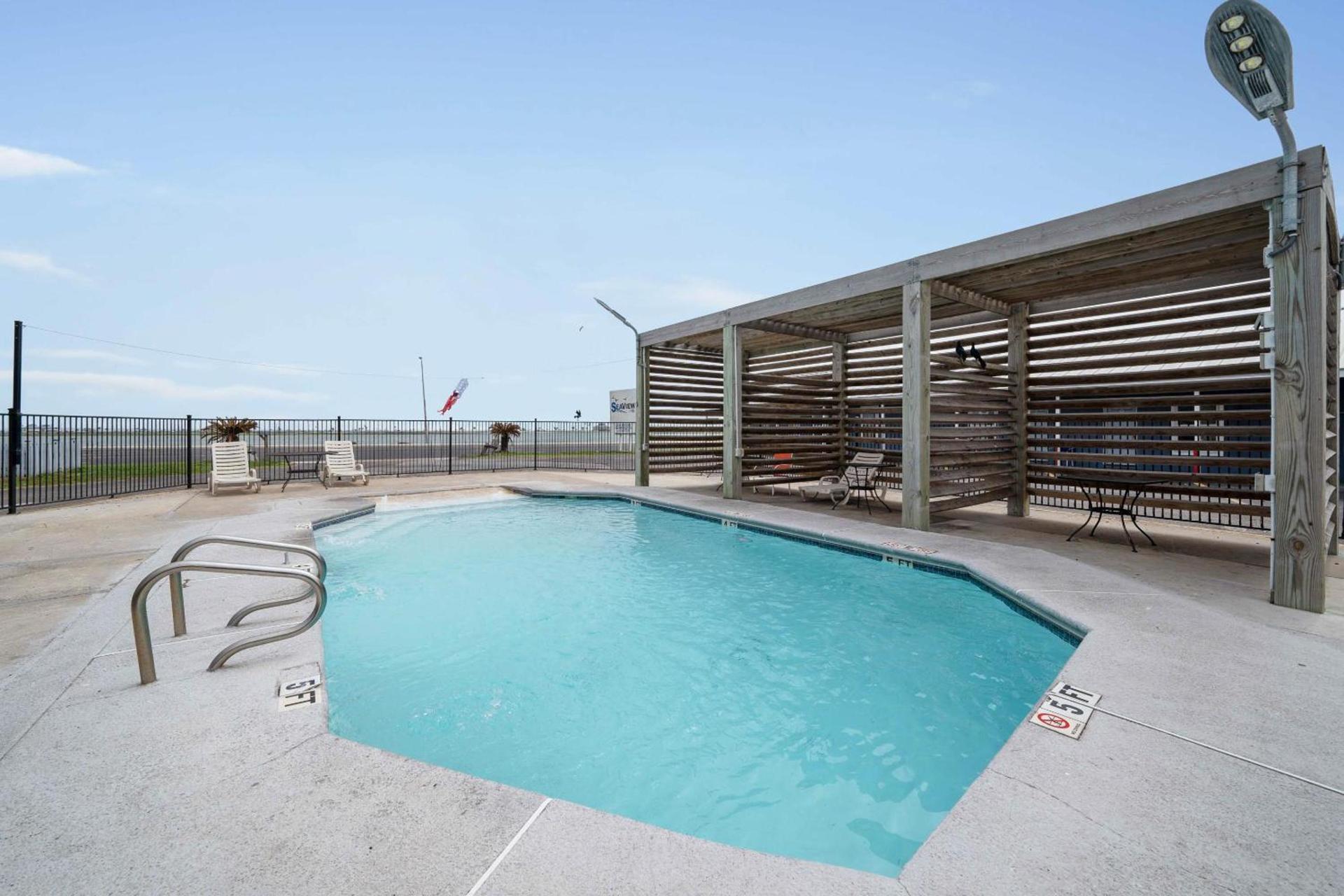 OYO Hotel Rockport- Bay View photo 9
