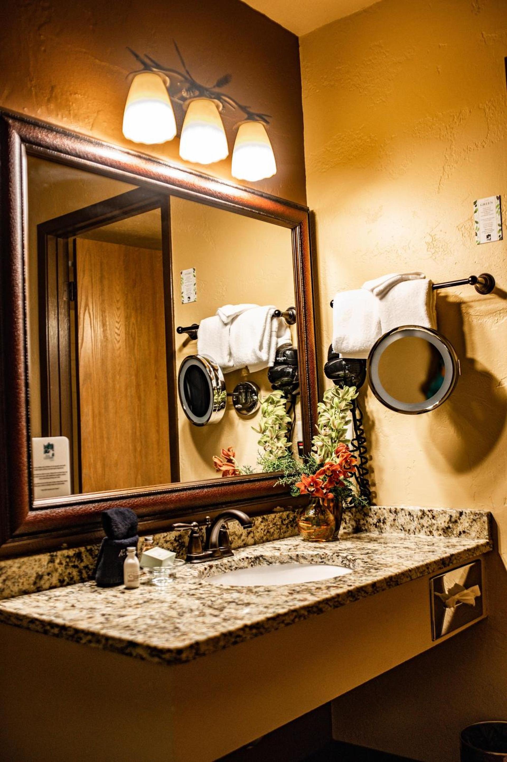 Elk Country Inn photo 32