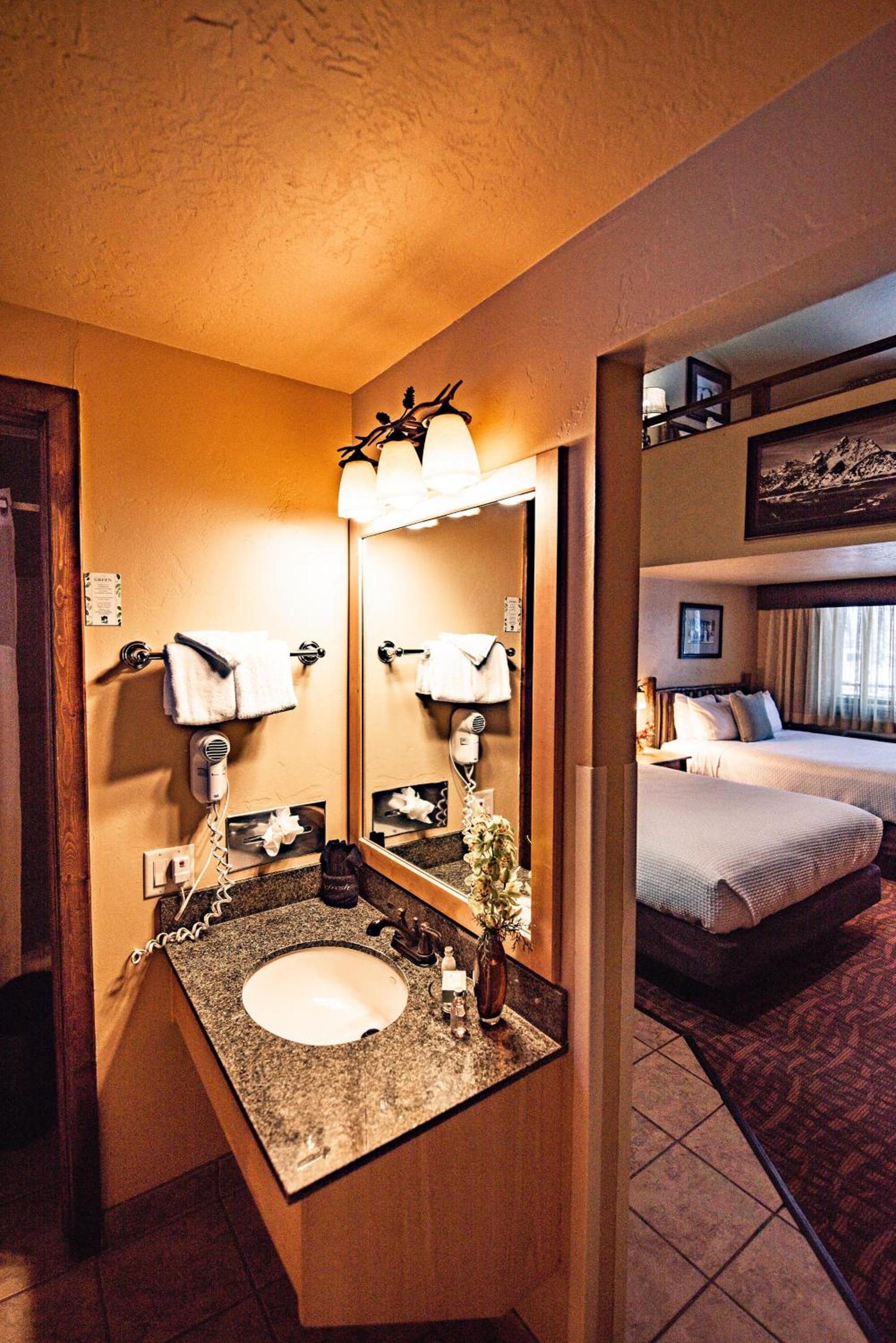 Elk Country Inn photo 39