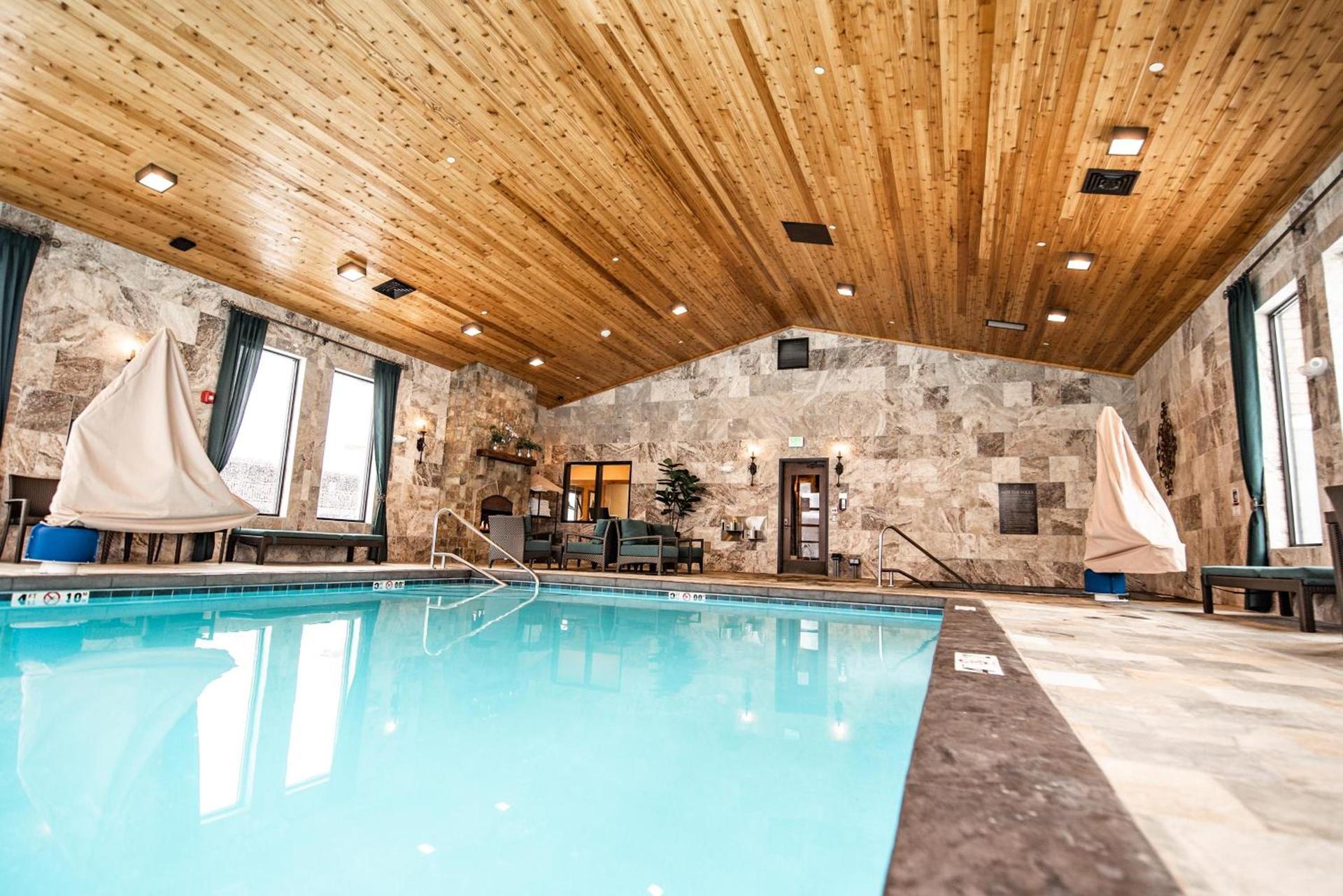 Elk Country Inn photo 6