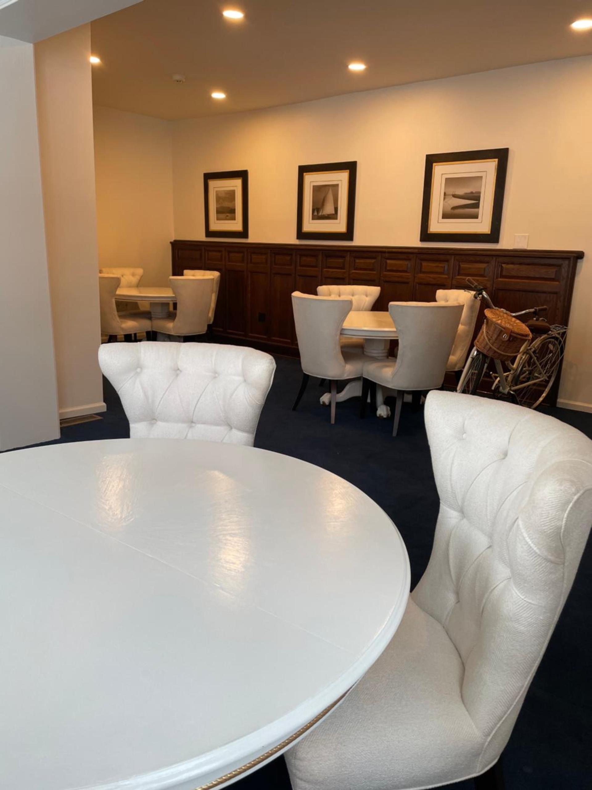 The Argus Hotel & Cocktail Lounge photo 36