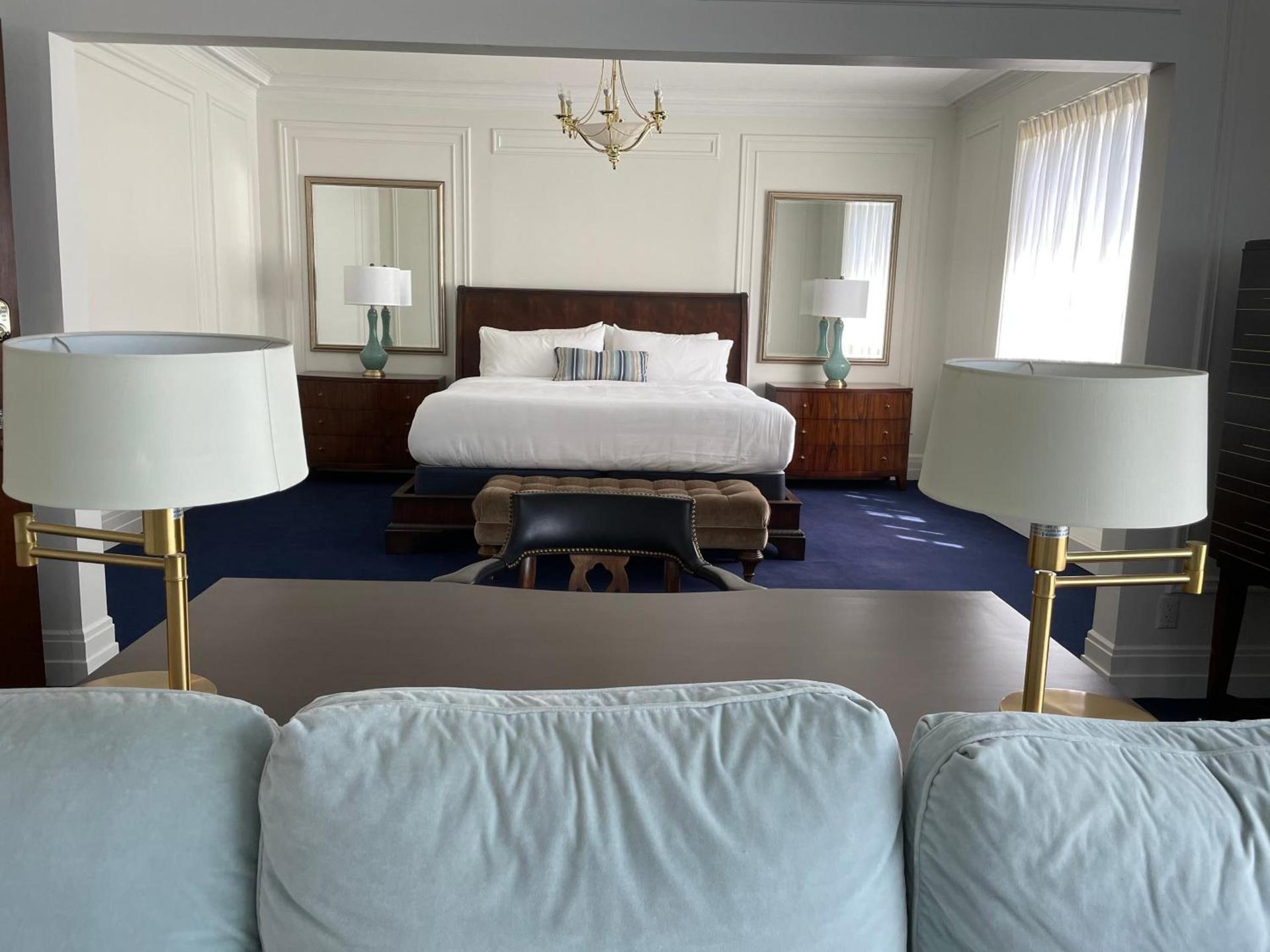 The Argus Hotel & Cocktail Lounge photo 50
