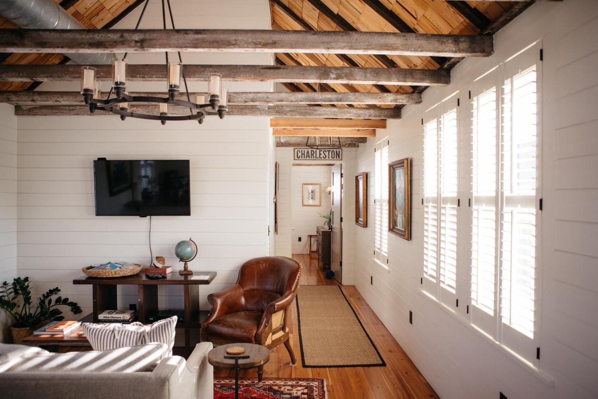 The Charlestonian photo 17