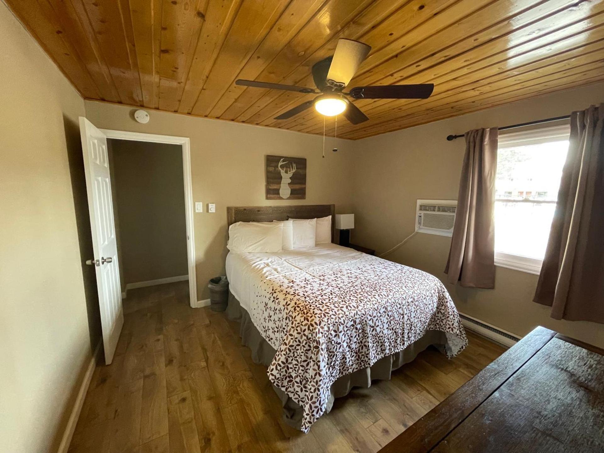 Estes Mountain Inn photo 8