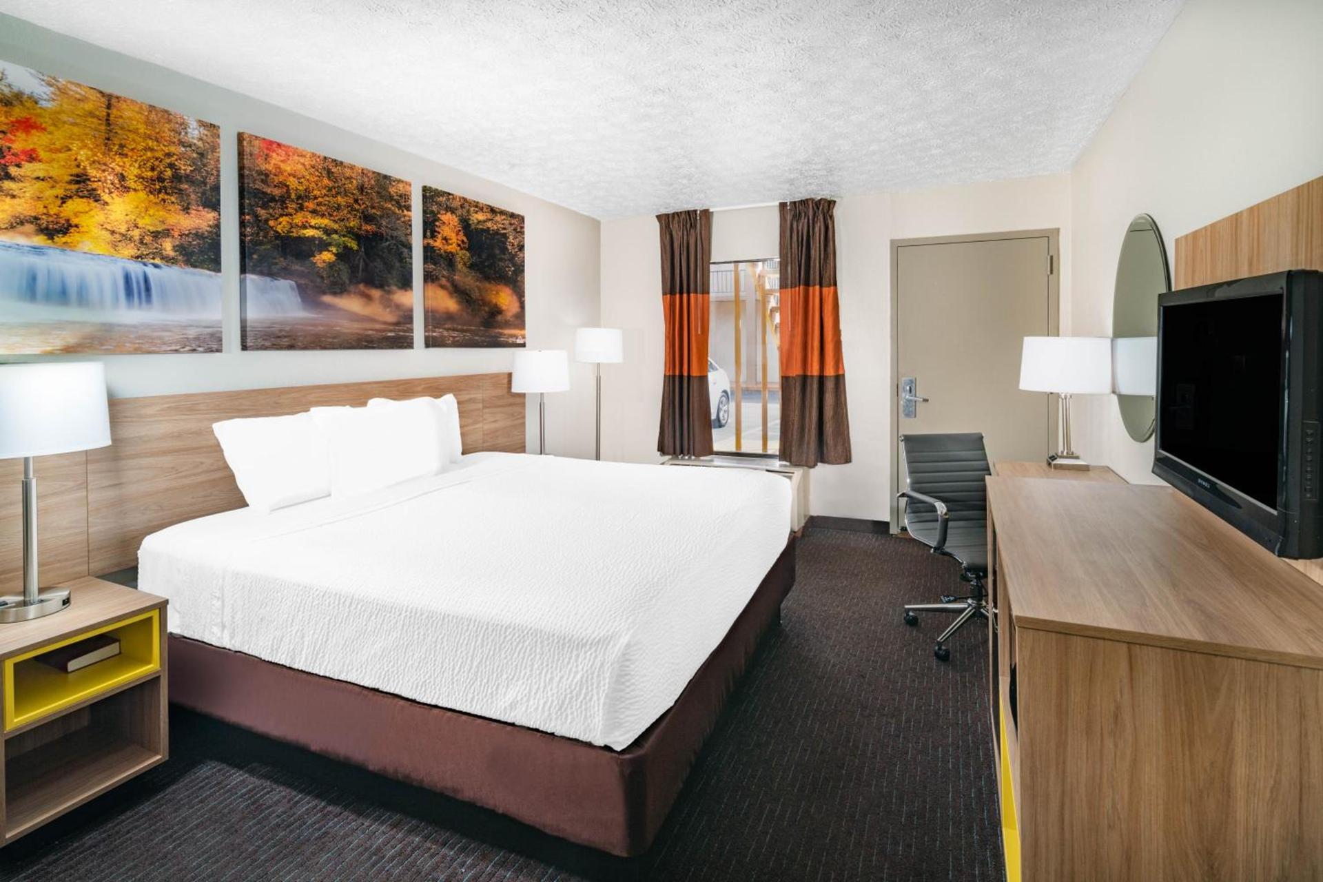 Days Inn by Wyndham Cookeville photo 25