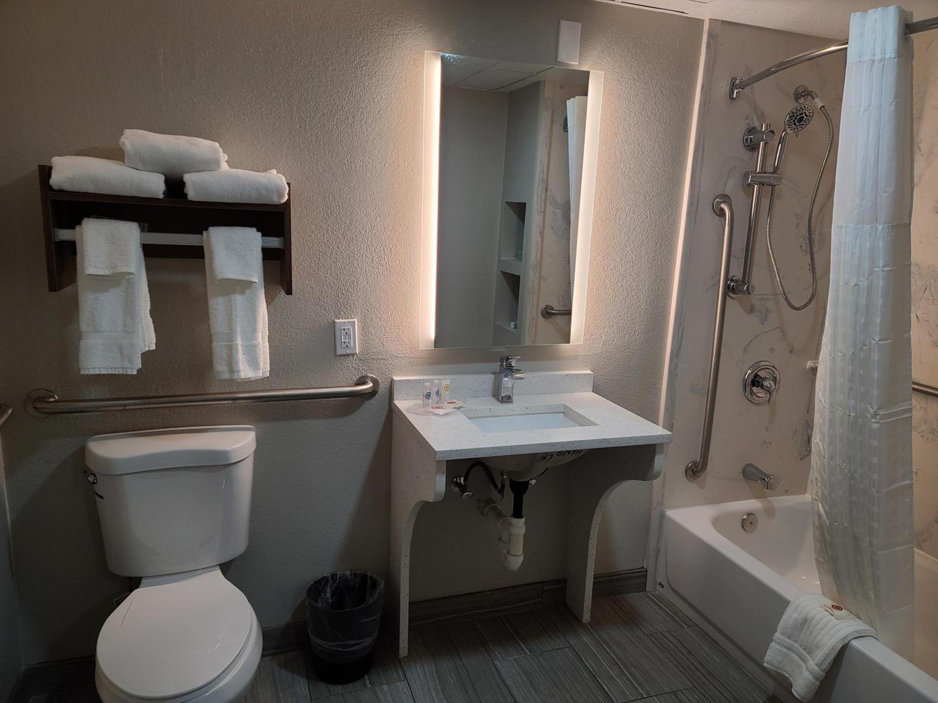 Comfort Inn Boston Milford photo 12