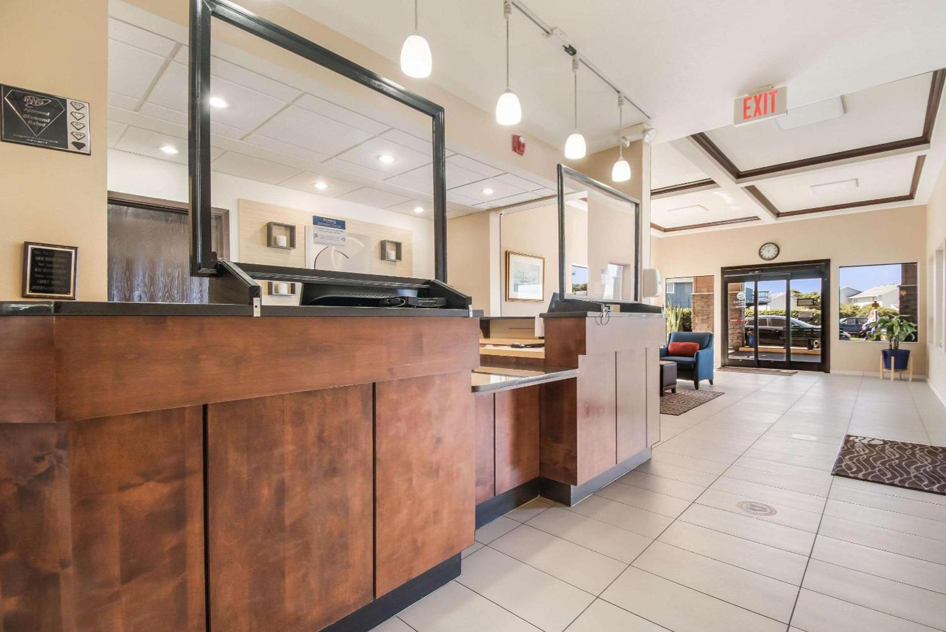 Comfort Inn Newport photo 25