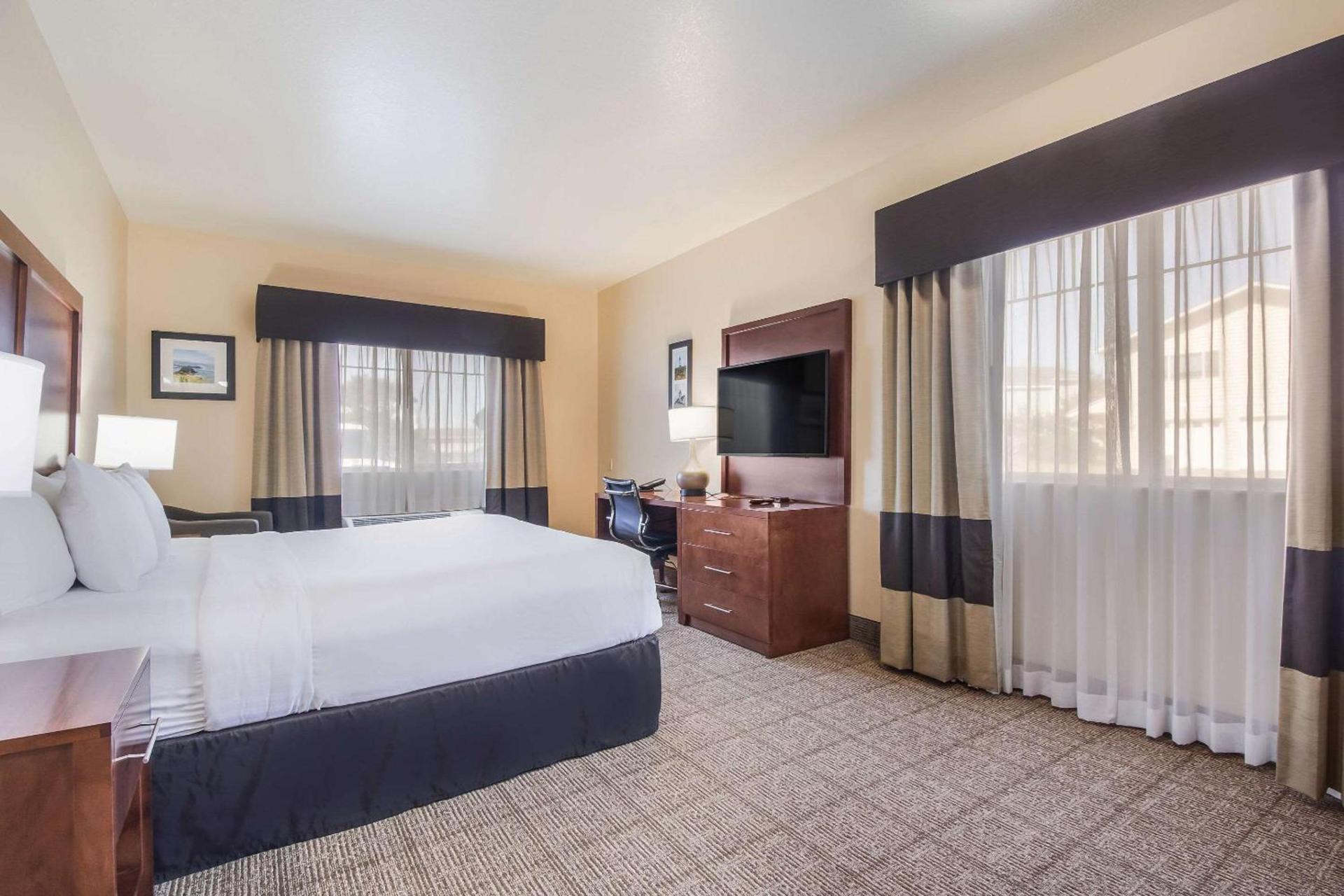 Comfort Inn Newport photo 10