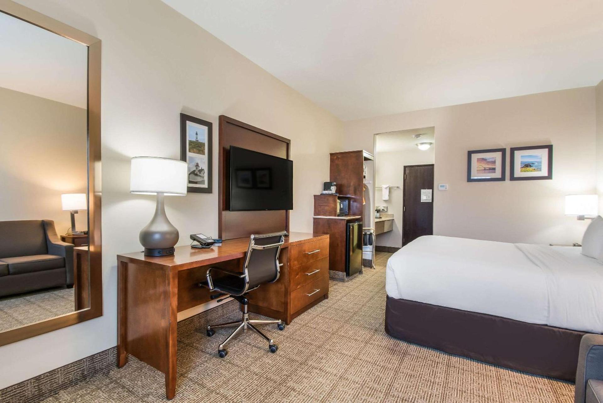 Comfort Inn Newport photo 14