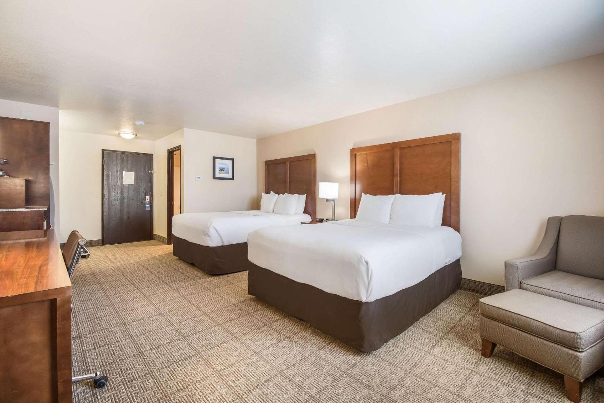 Comfort Inn Newport photo 15