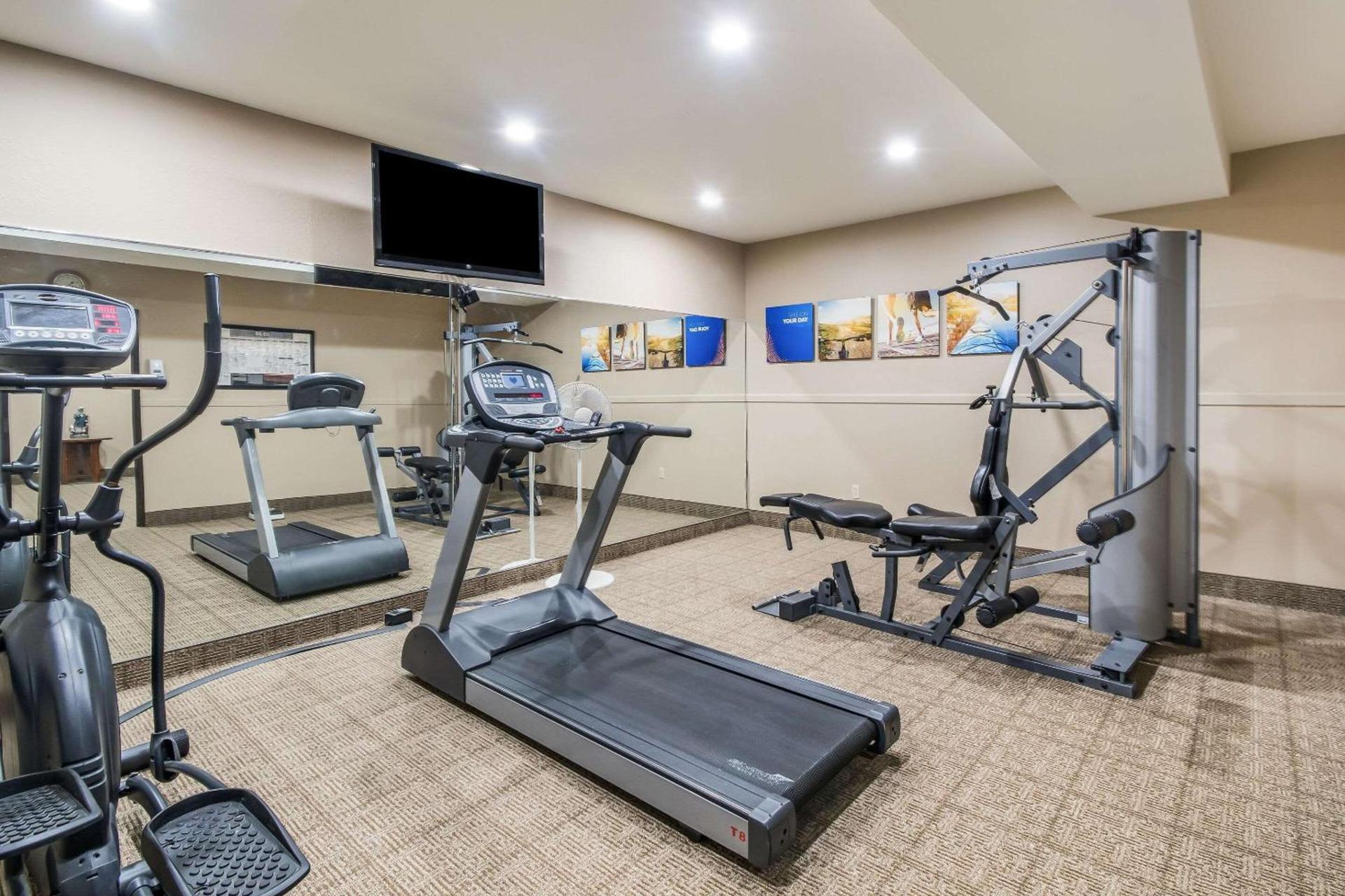 Comfort Inn Newport photo 28