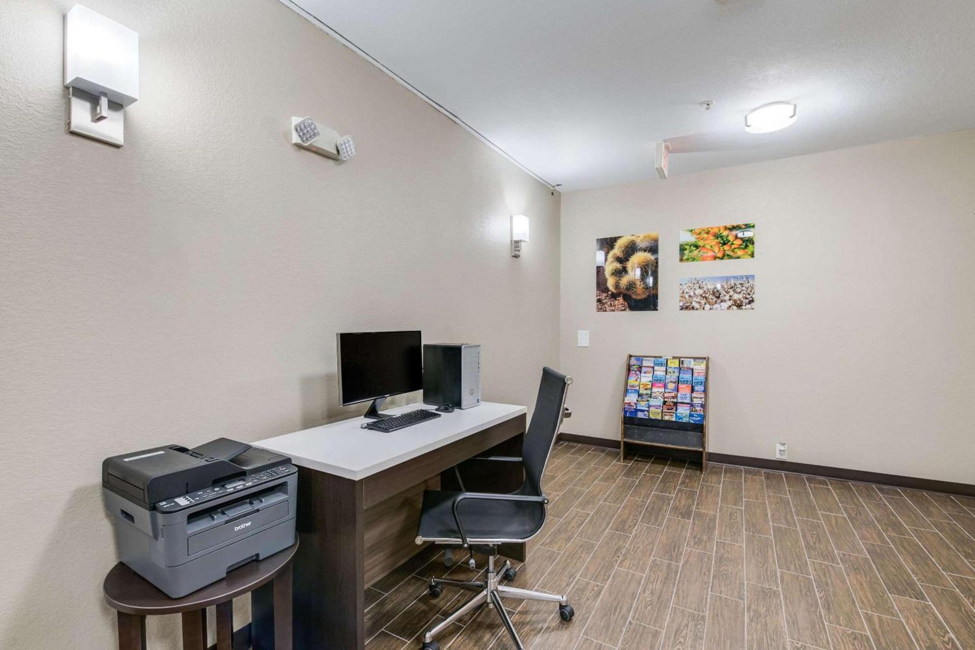 Sleep Inn Clovis photo 24
