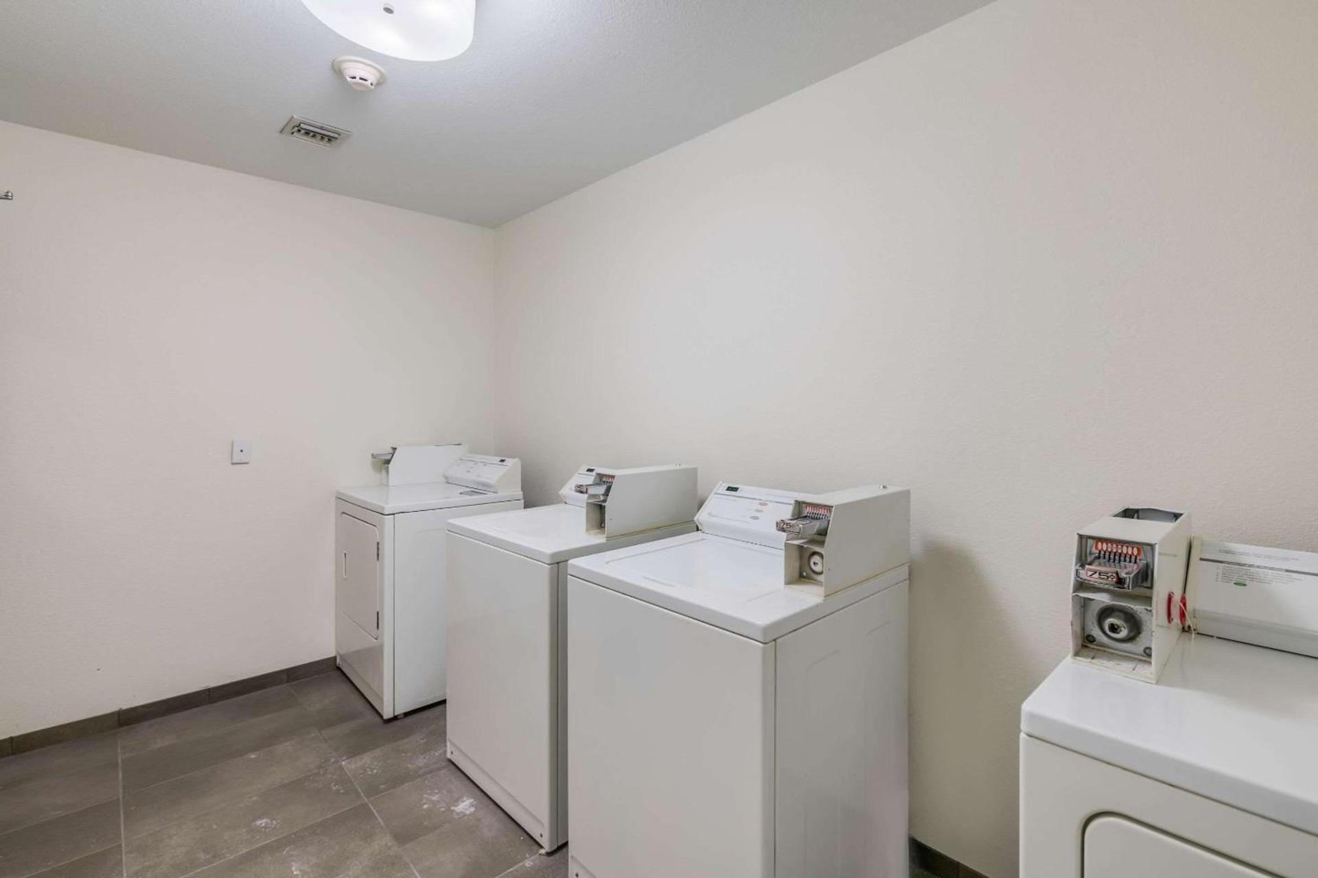 Sleep Inn Clovis photo 29