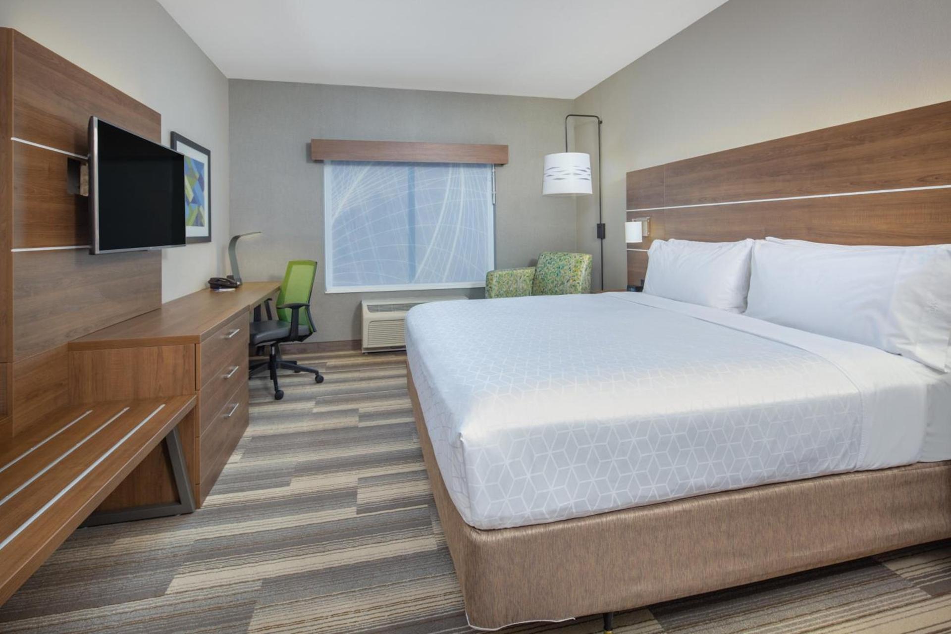 Holiday Inn Express Surprise by IHG photo 23