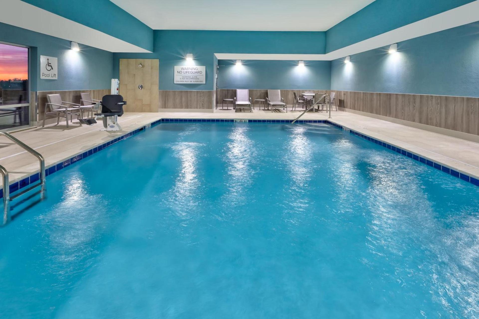 Holiday Inn Express & Suites Wooster by IHG photo 42