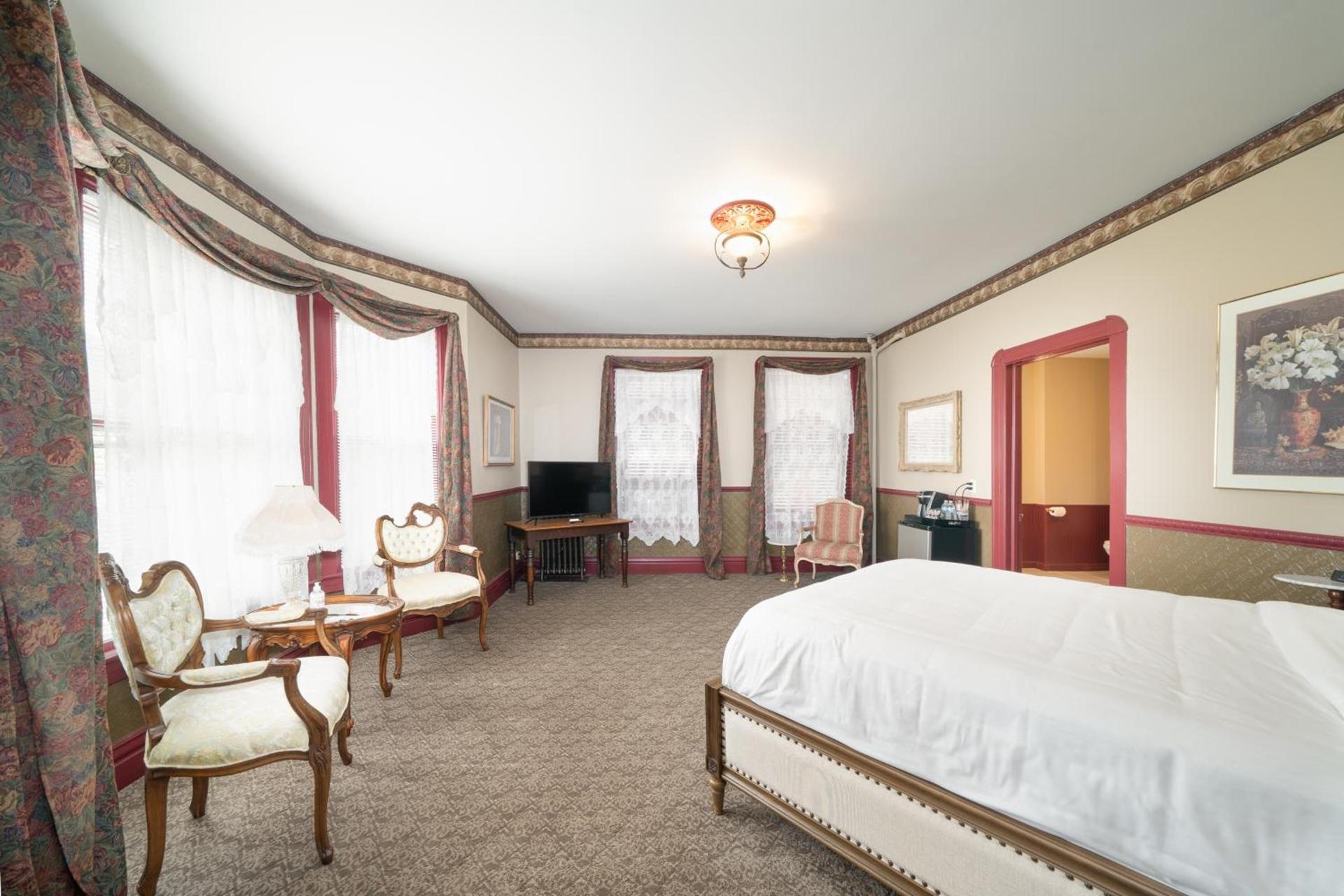 Naples Hotel photo 26