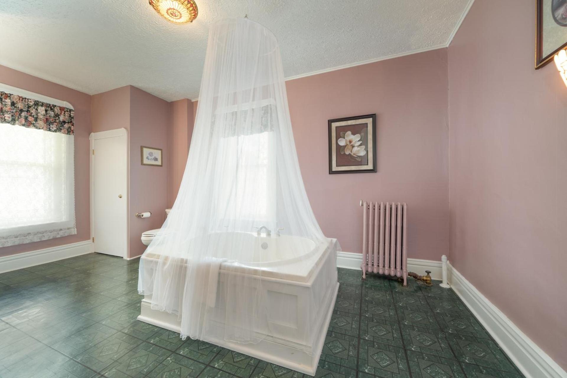 Naples Hotel photo 54