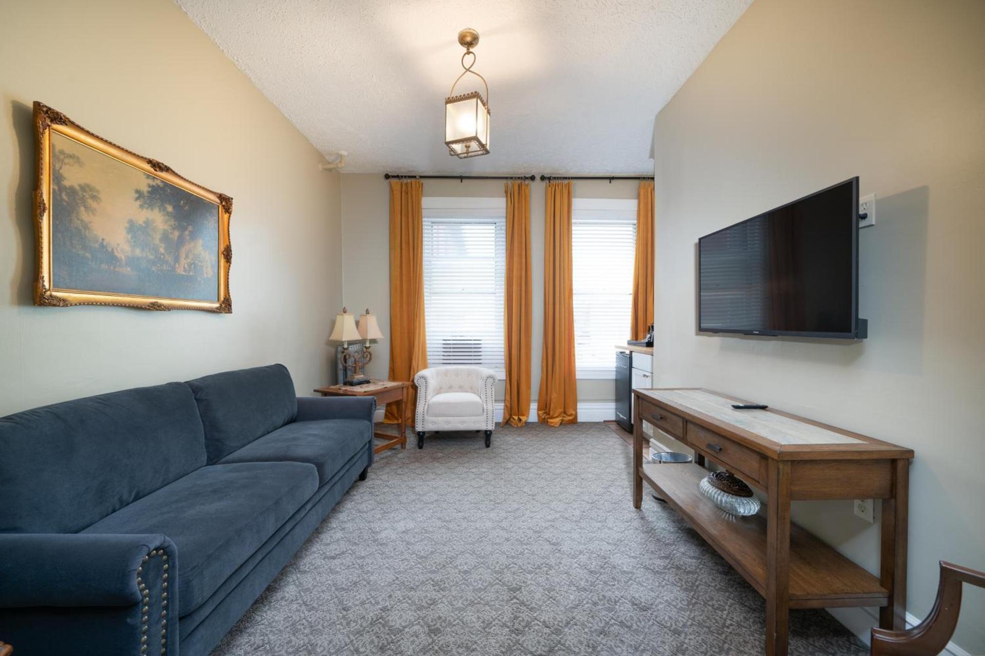 Naples Hotel photo 52