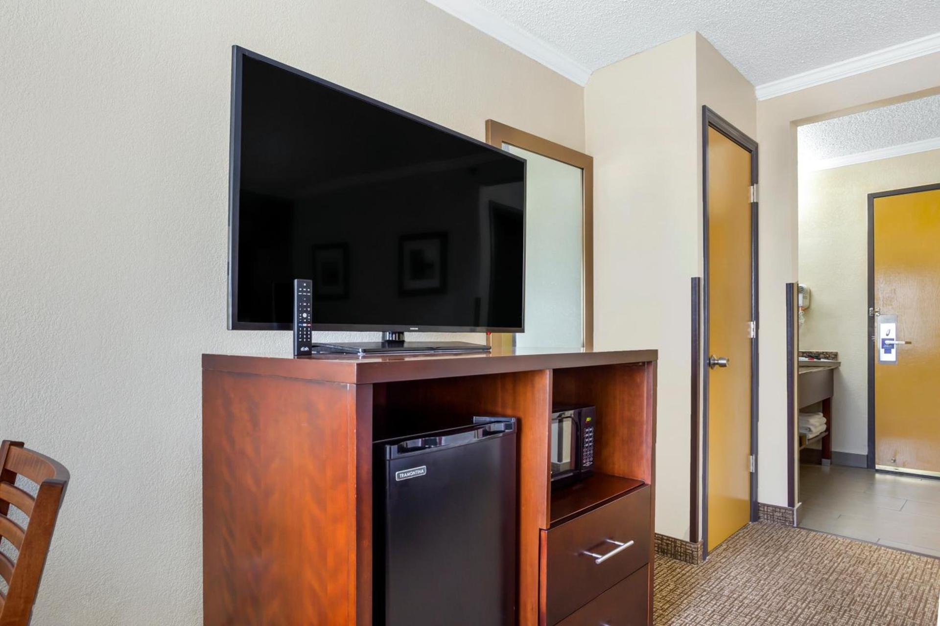 Comfort Inn Hoffman Estates - Schaumburg photo 23