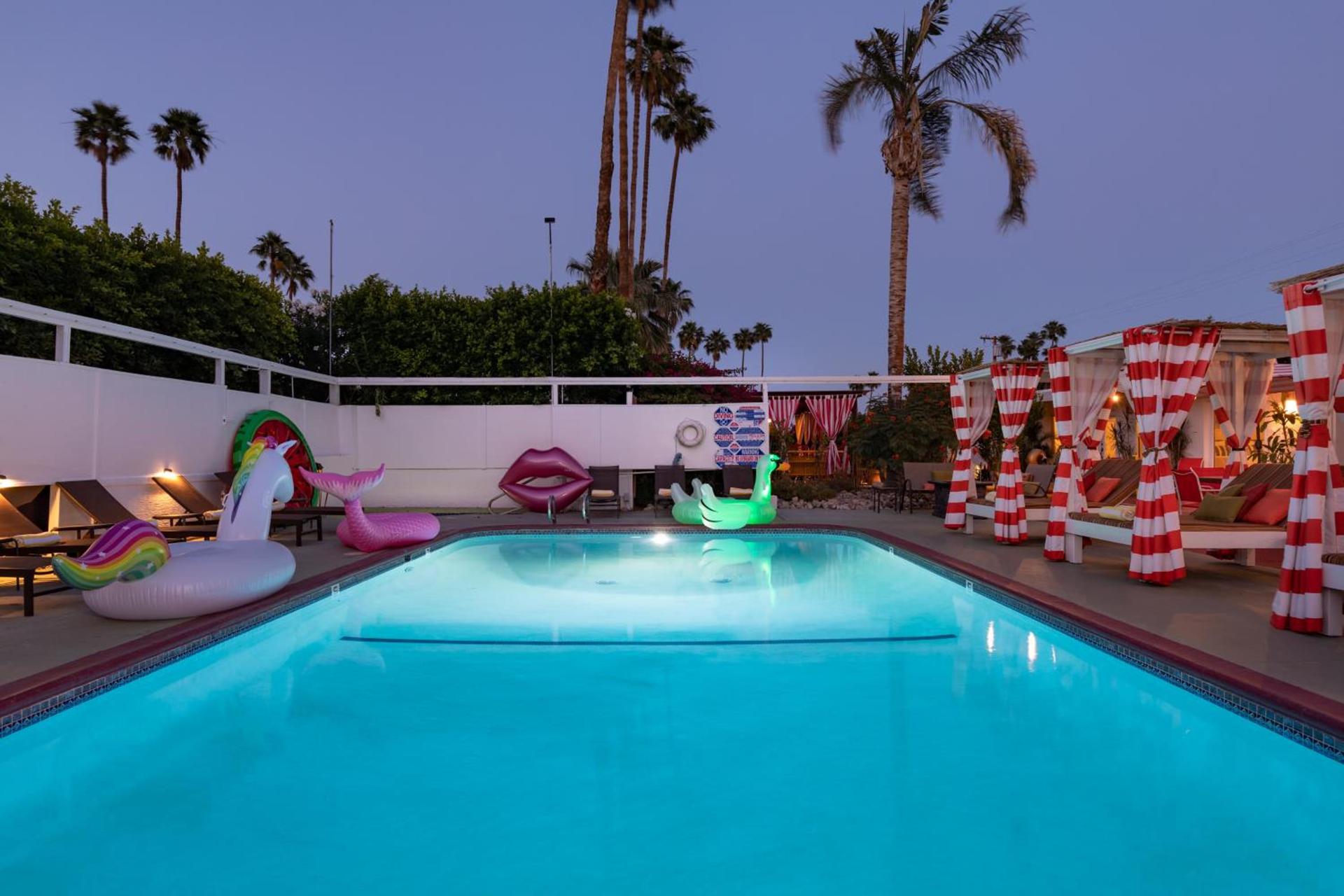 Float Palm Springs - Adults Only photo 13