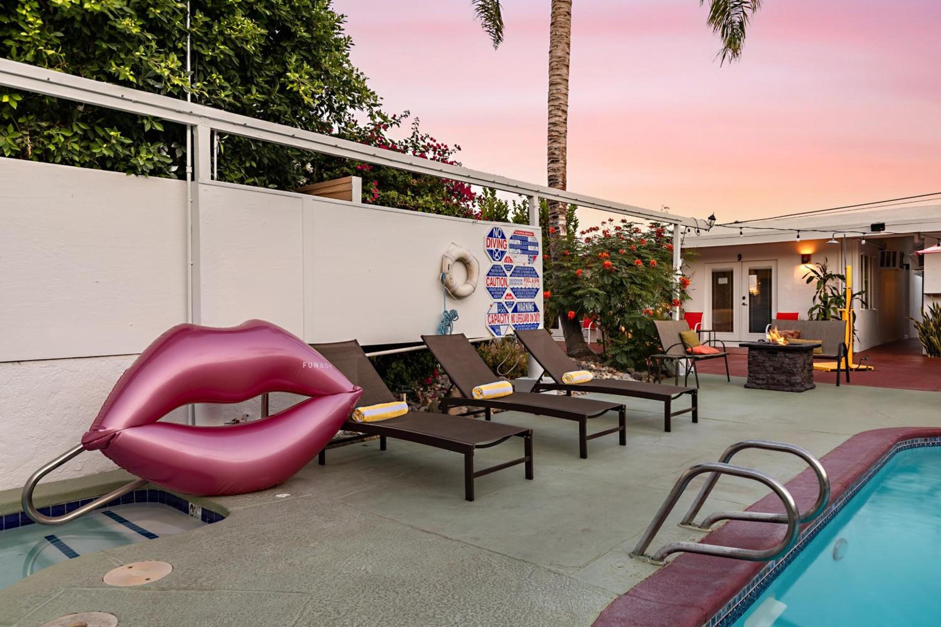 Float Palm Springs - Adults Only photo 6
