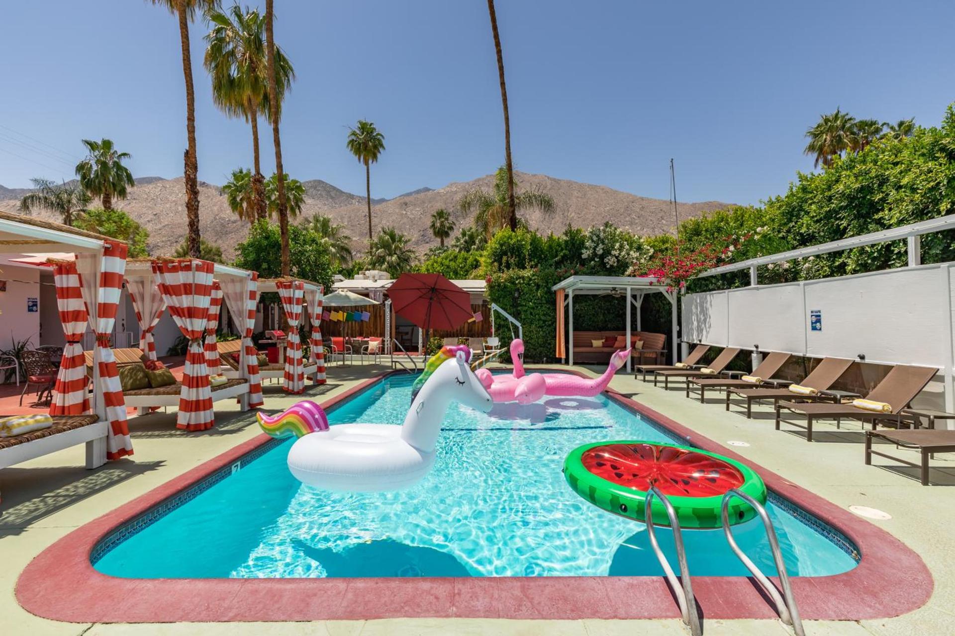 Float Palm Springs - Adults Only photo 7