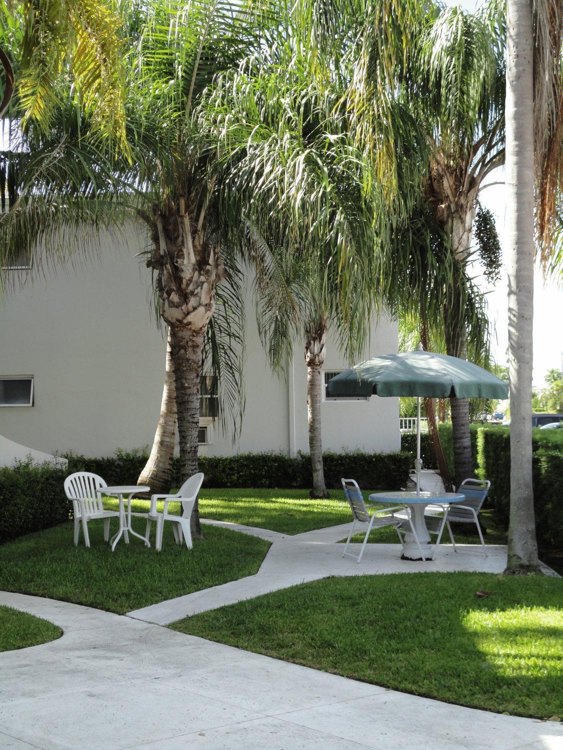 Summerland Suites photo 5