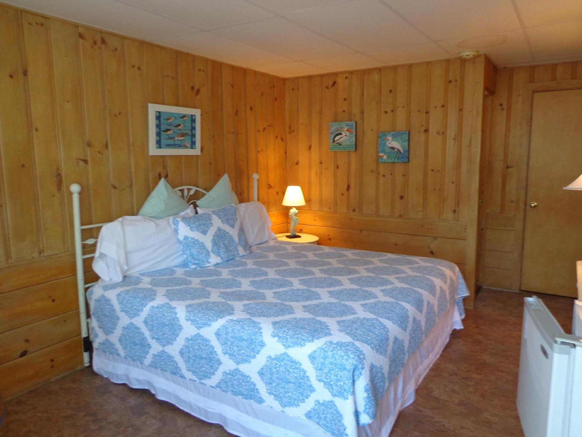 Town & Beach Motel photo 19