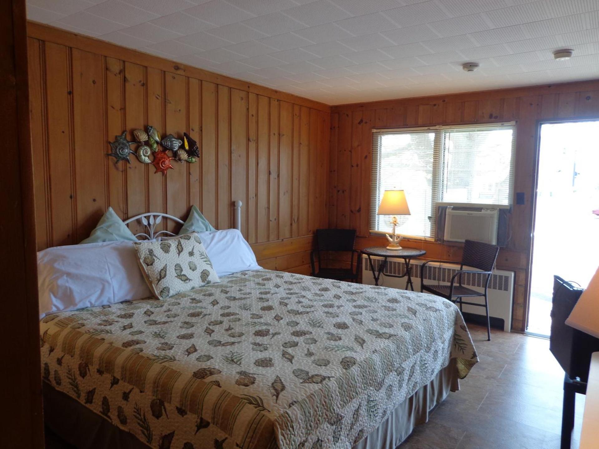 Town & Beach Motel photo 17