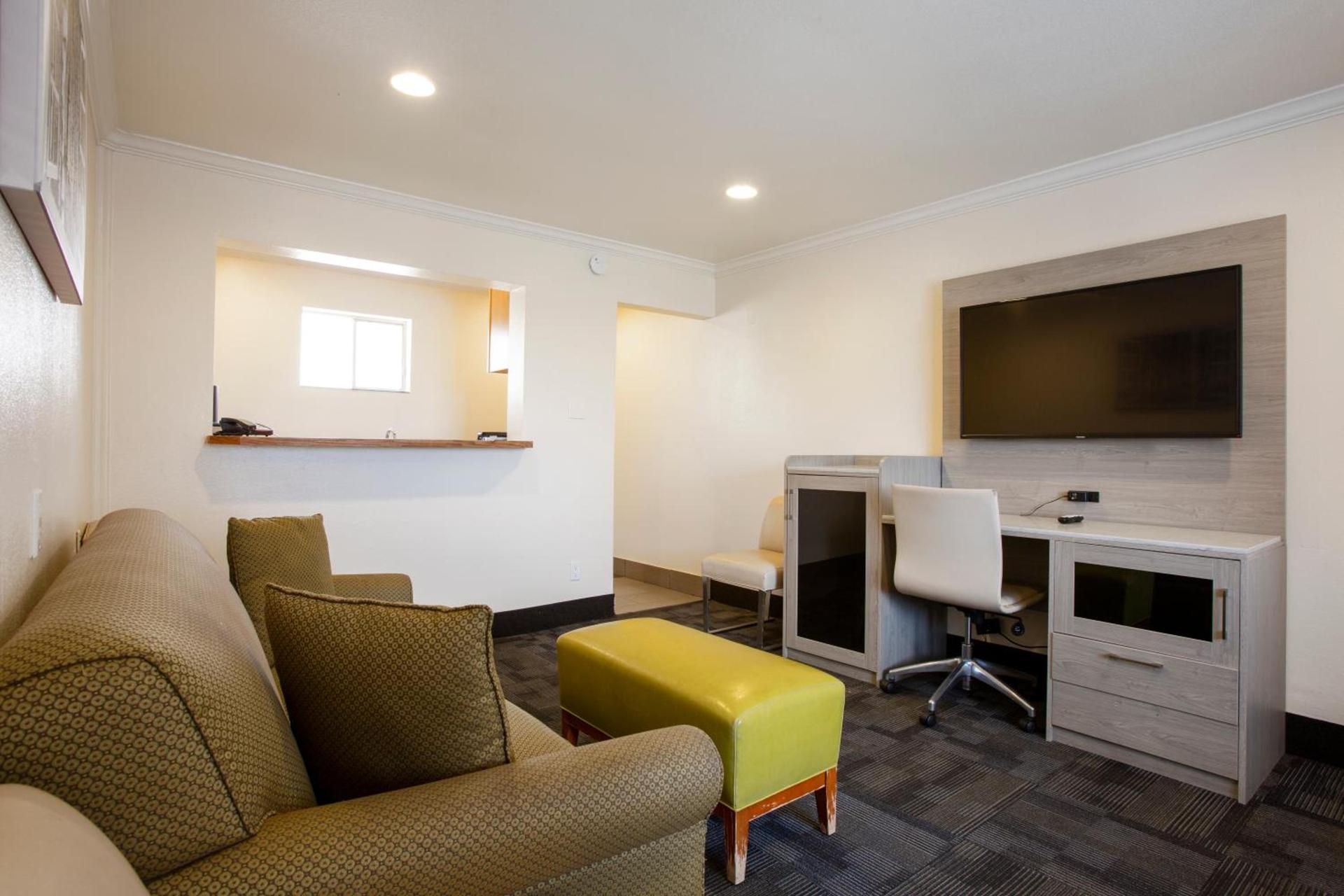 Hotel Aspen Flagstaff/ Grand Canyon InnSuites photo 22