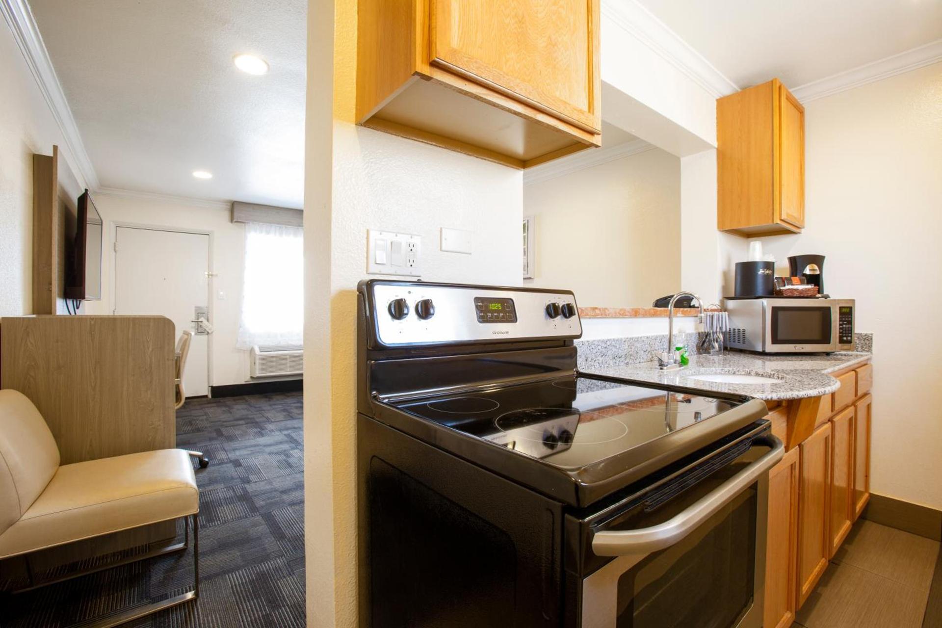 Hotel Aspen Flagstaff/ Grand Canyon InnSuites photo 25