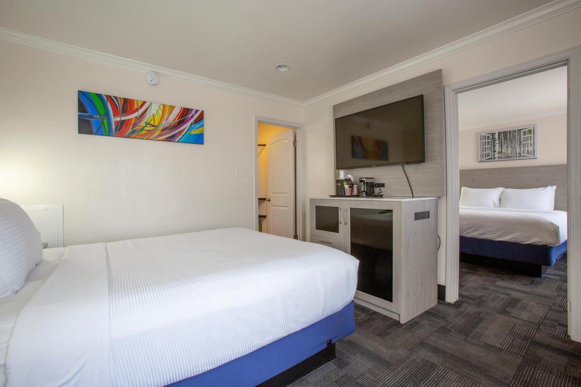 Hotel Aspen Flagstaff/ Grand Canyon InnSuites photo 7