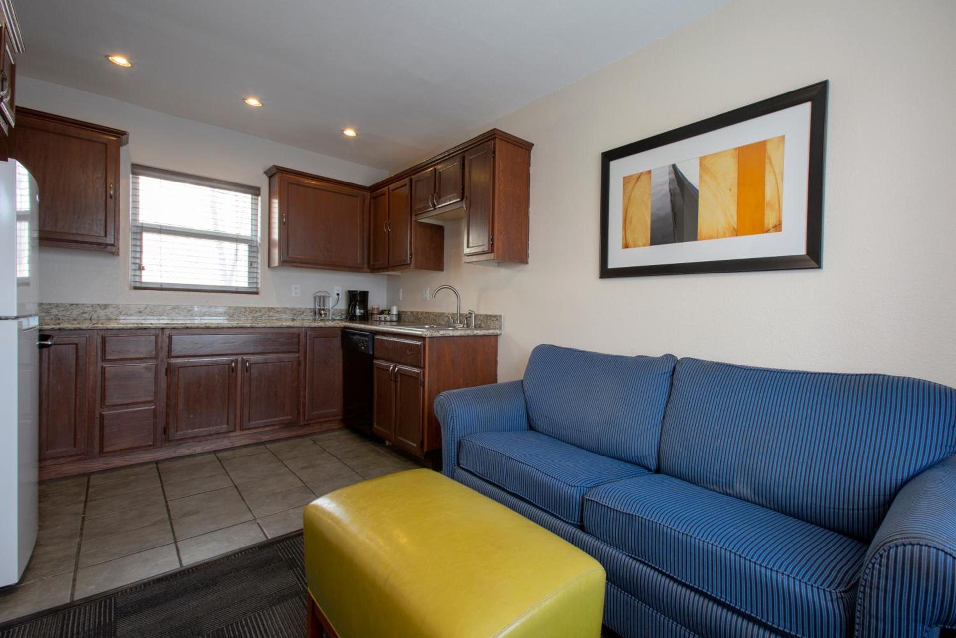 Hotel Aspen Flagstaff/ Grand Canyon InnSuites photo 40