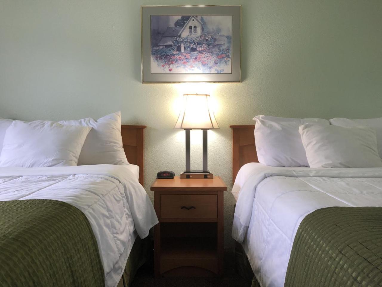 Travelodge by Wyndham Seattle North of Downtown photo 9
